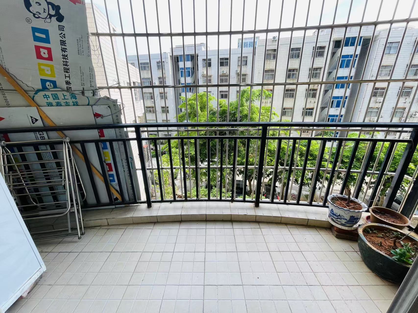 兴达花园  3室2厅2卫   2500.00元/月室内图