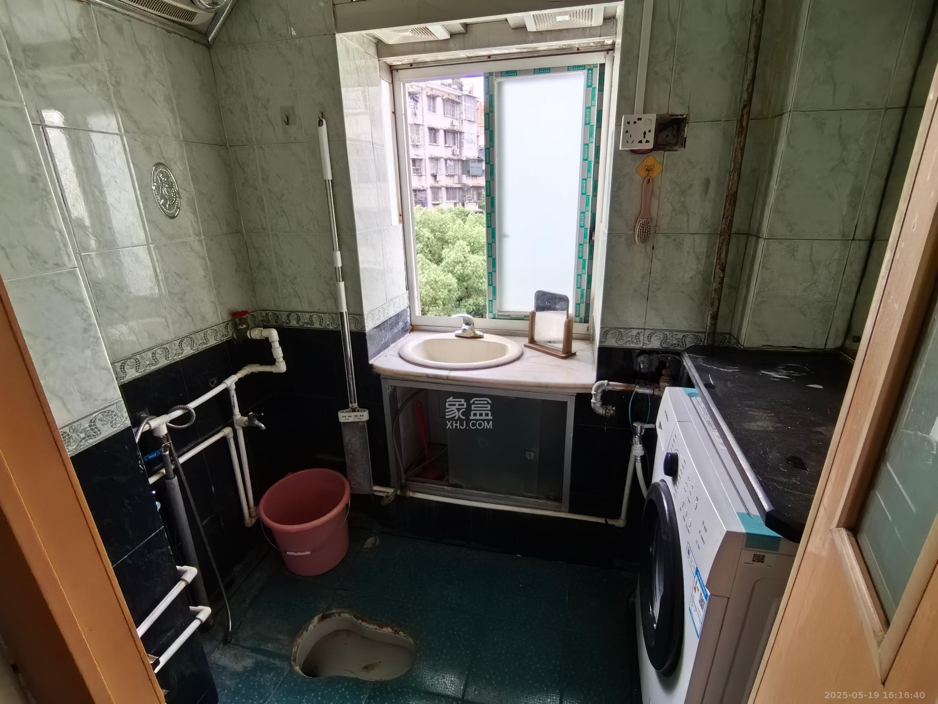 桔园小区1-8片 2室1厅1卫 1400.0元/月 桔园小区1-8片 2室1厅1卫 1400.0元/月室内图