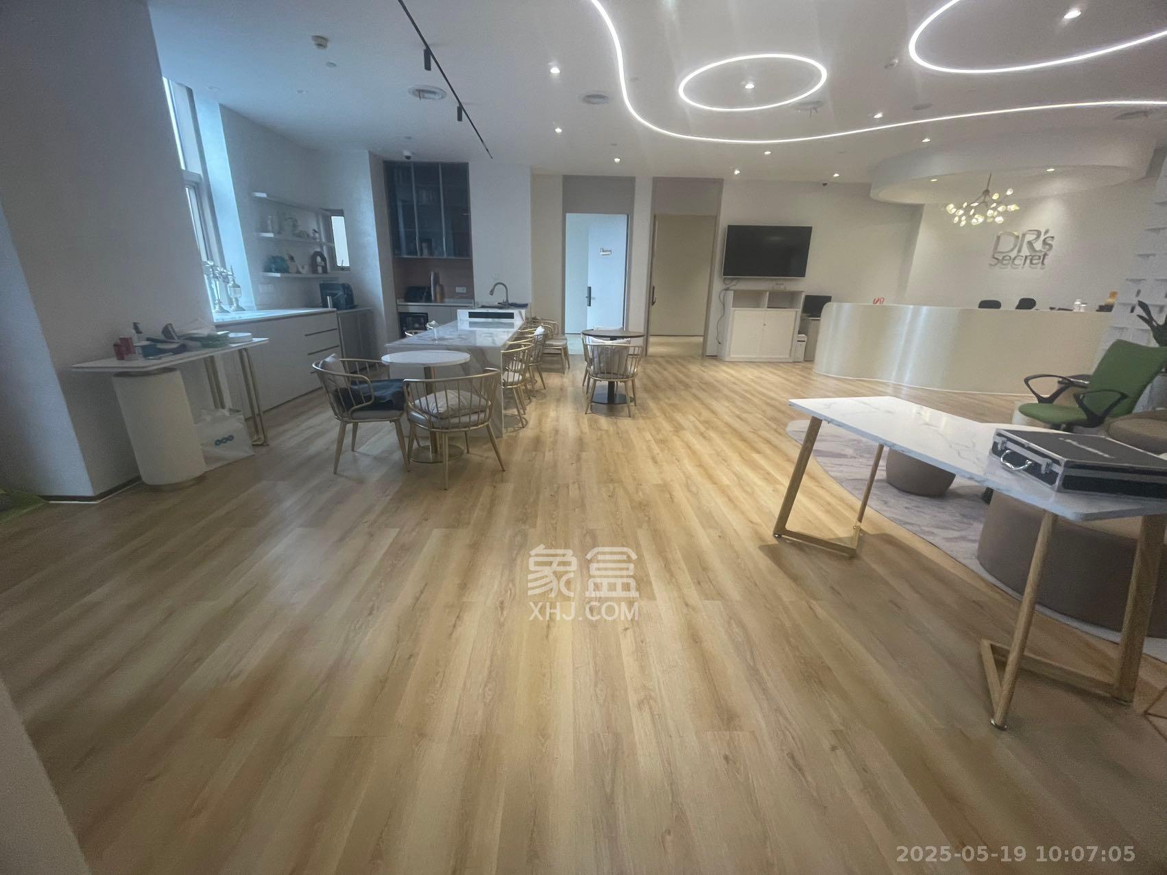 万科城   294.8㎡     15000.00元/月室内图