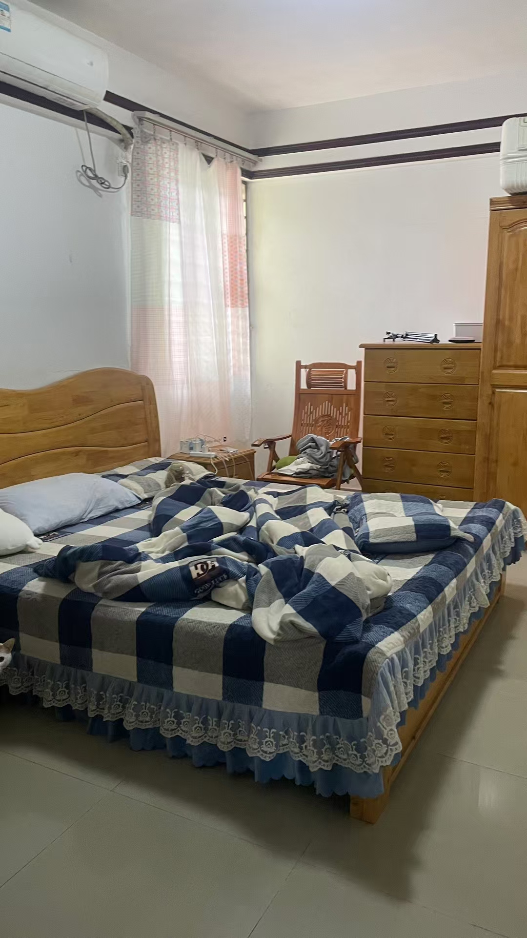 南滨骏园 3室2厅2卫 168.0万 南滨骏园 3室2厅2卫 168.0万客厅