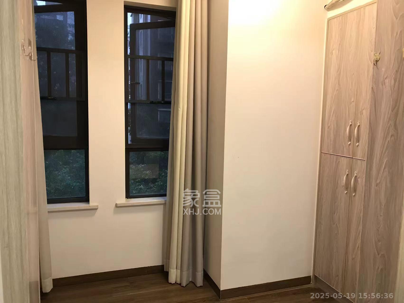 天鸿天府（天鸿中央大院）  2室2厅1卫   2300.00元/月室内图