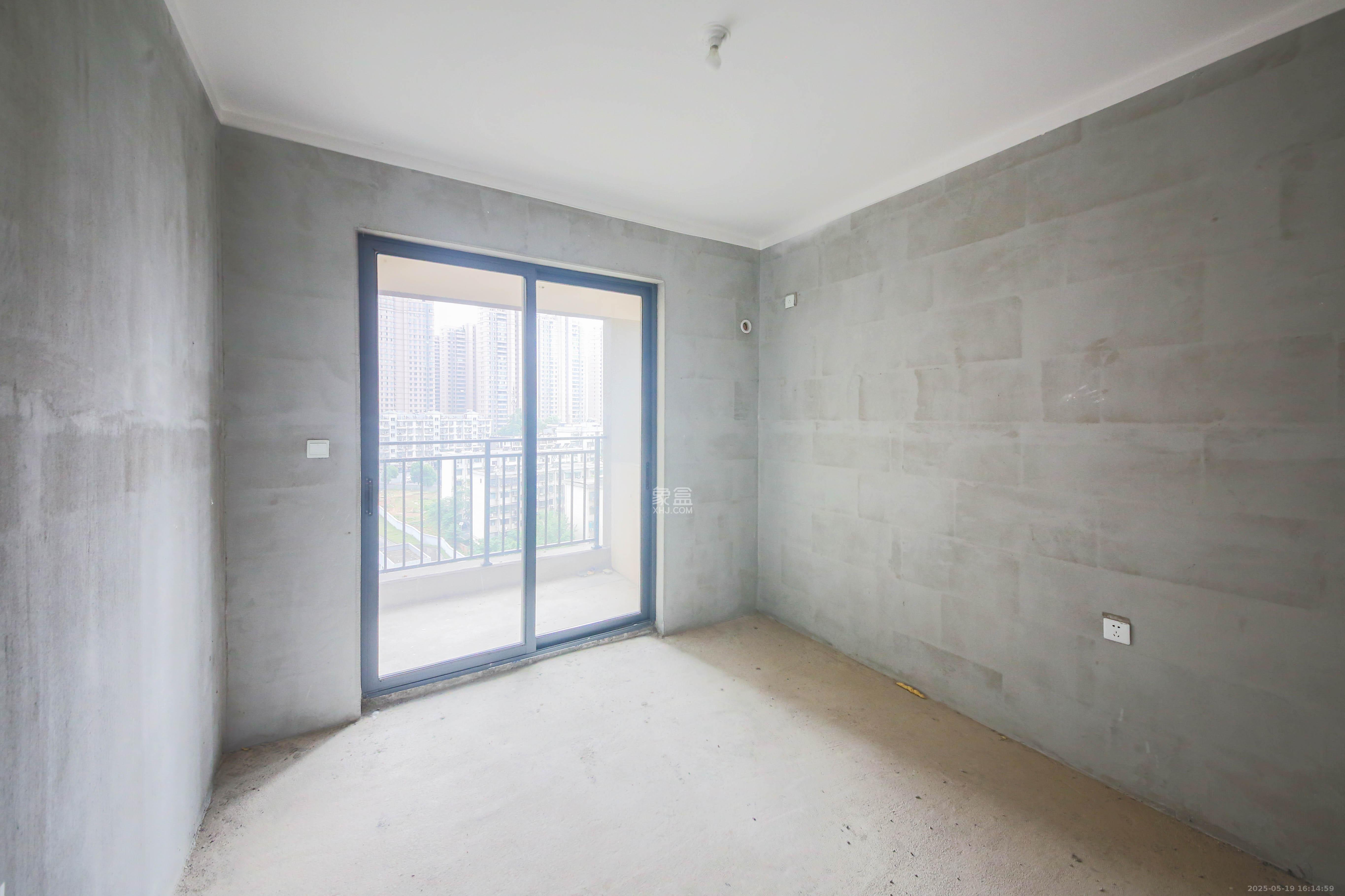 中建钰和城  3室2厅2卫   135.00万卧室