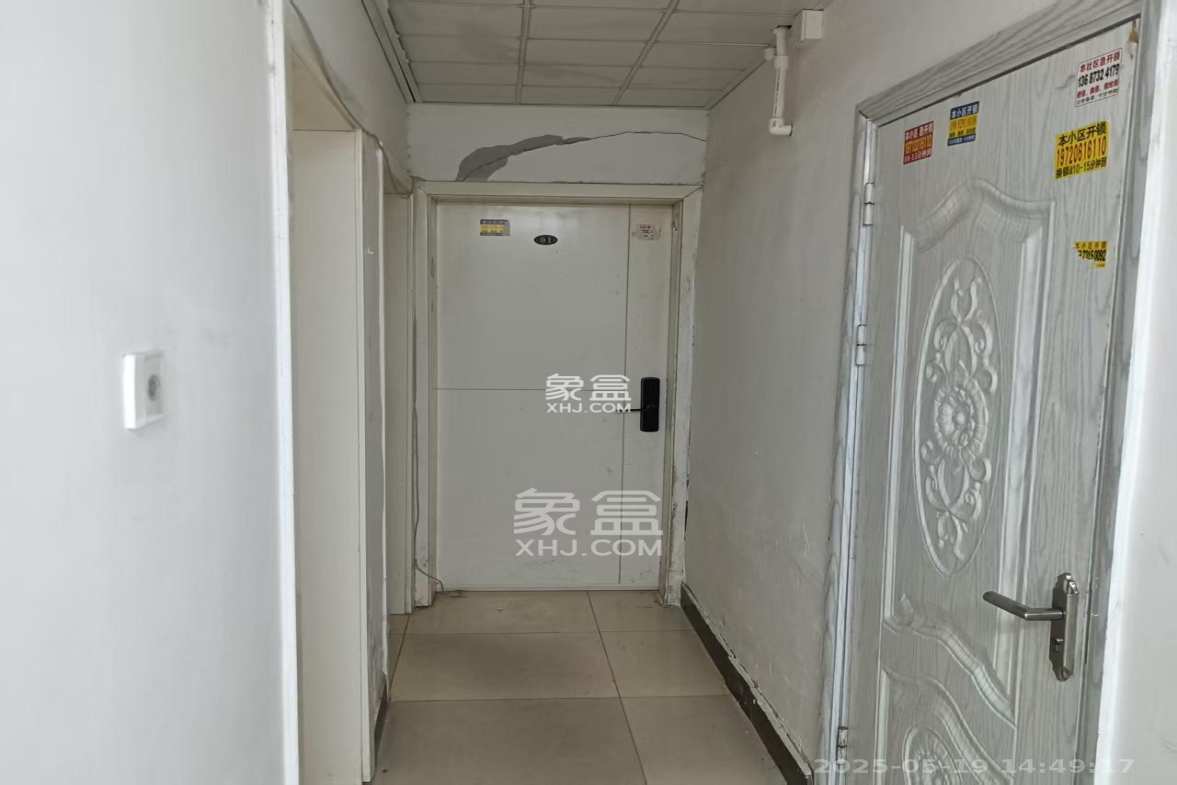 华海3C(天心电子世界)  1室1厅1卫    4000.0元/月 华海3C(天心电子世界)  1室1厅1卫    4000.0元/月室内图