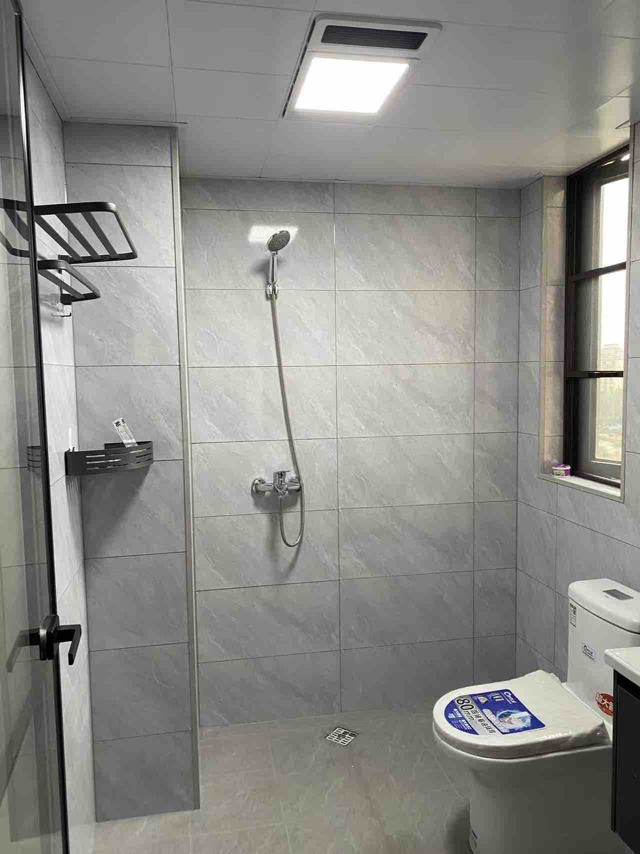 美的梧桐庄园  4室2厅2卫   2600.00元/月室内图