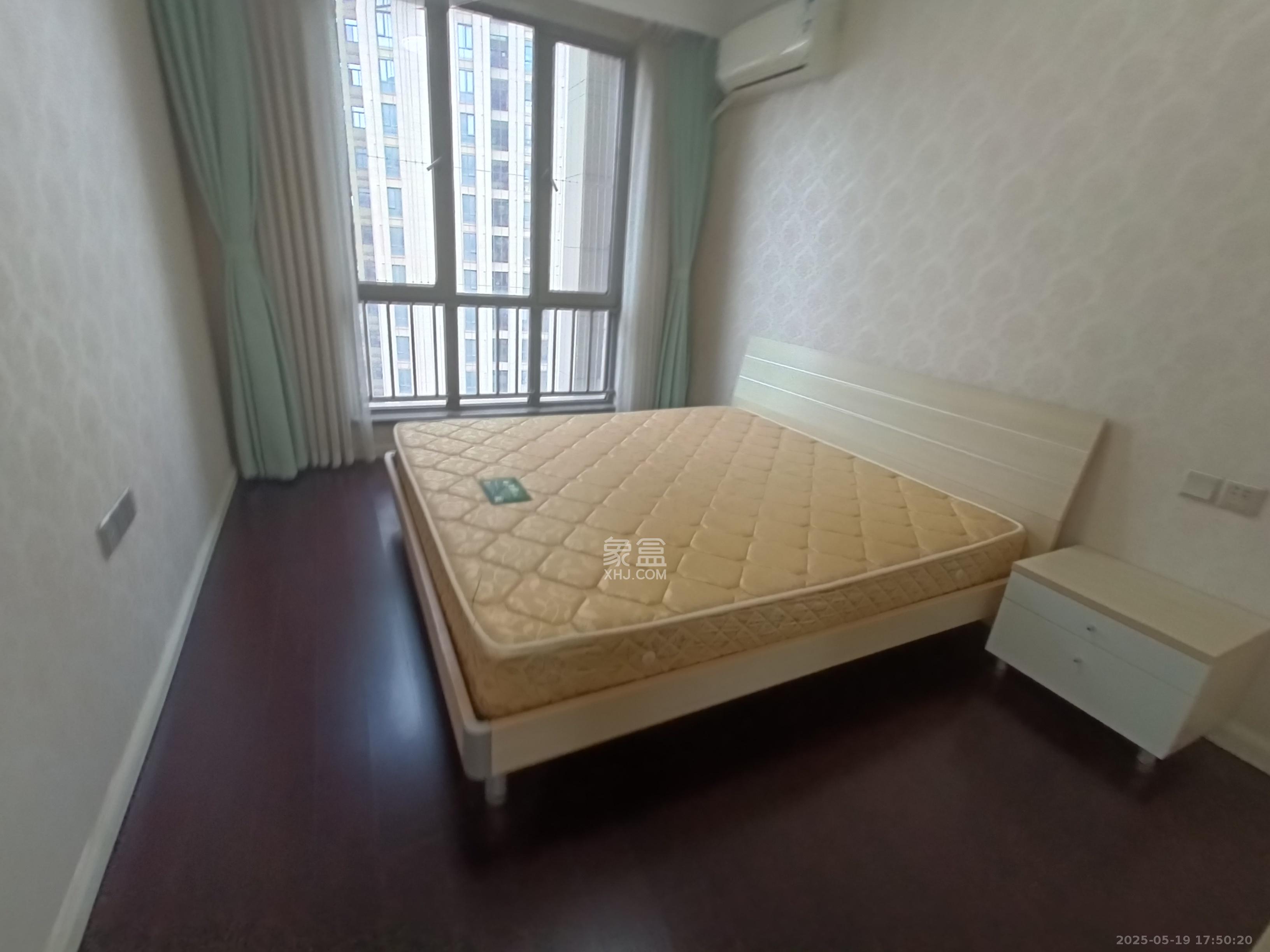 梅溪湖金茂府（金茂广场）（金茂览秀城）  3室2厅2卫    3500.0元/月室内图