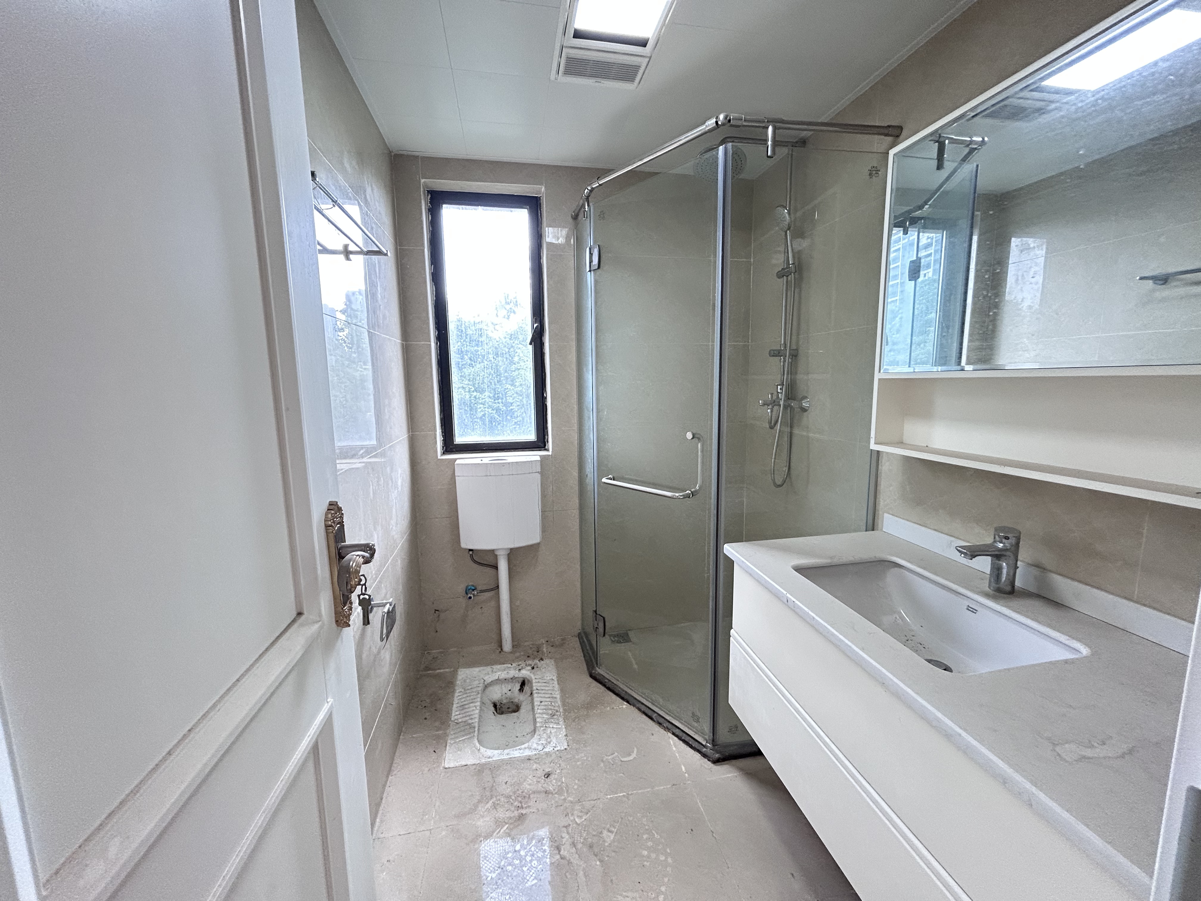 荣盛碧桂园铂悦府 4室2厅2卫 1600.0元/月 荣盛碧桂园铂悦府 4室2厅2卫 1600.0元/月室内图