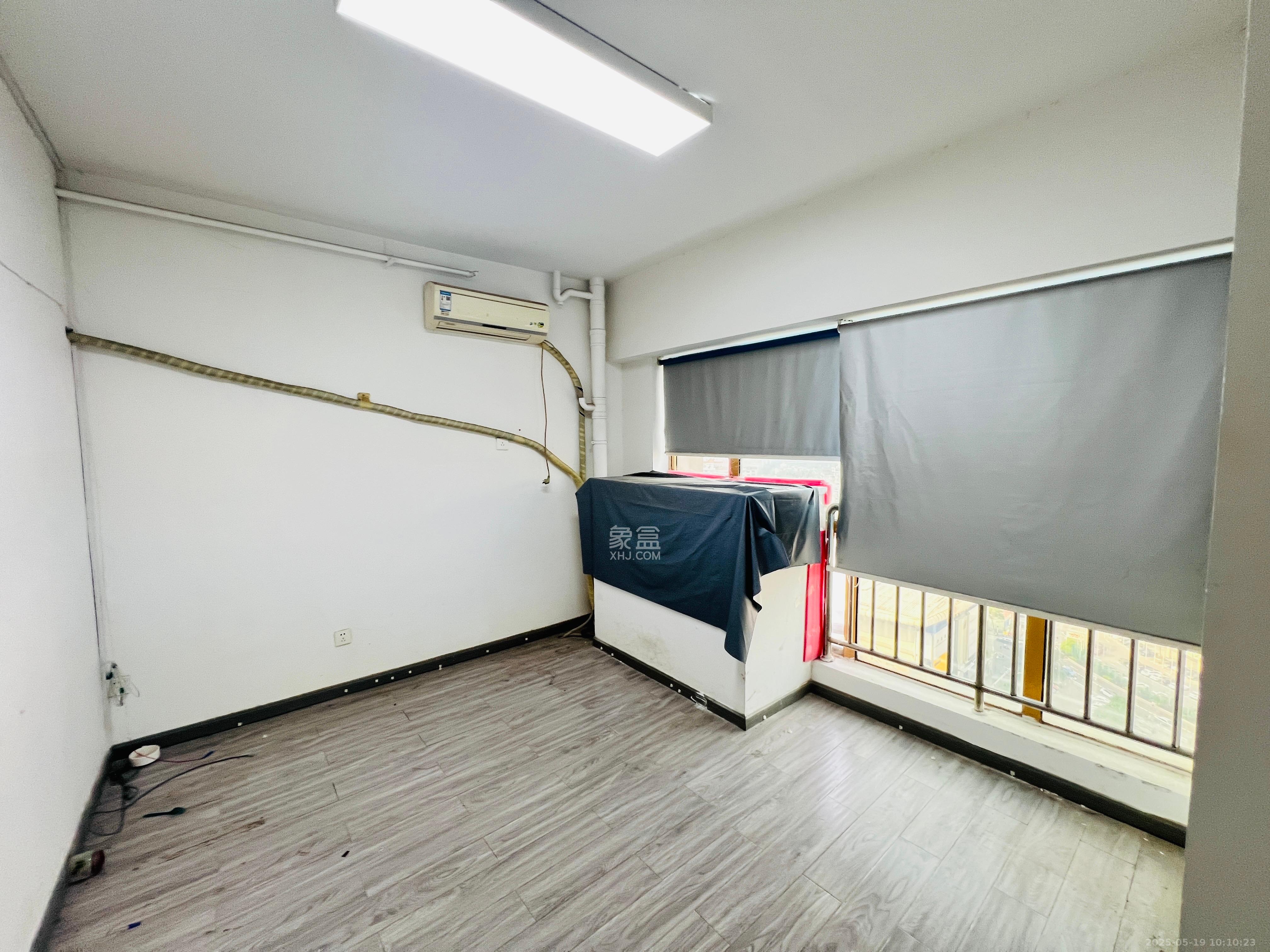 嘉盛国际广场 1室1厅1卫 9000.0元/月 嘉盛国际广场 1室1厅1卫 9000.0元/月室内图