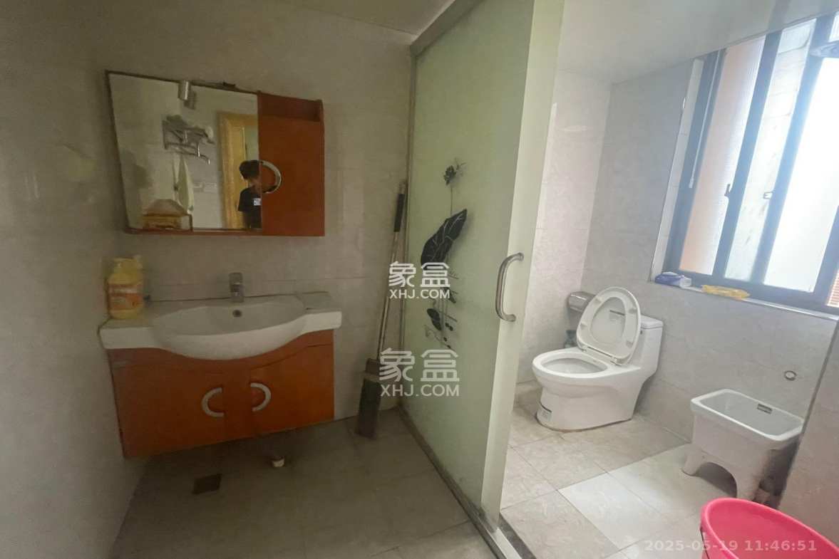 英祥春天  2室2厅1卫    2200.0元/月 英祥春天  2室2厅1卫    2200.0元/月室内图