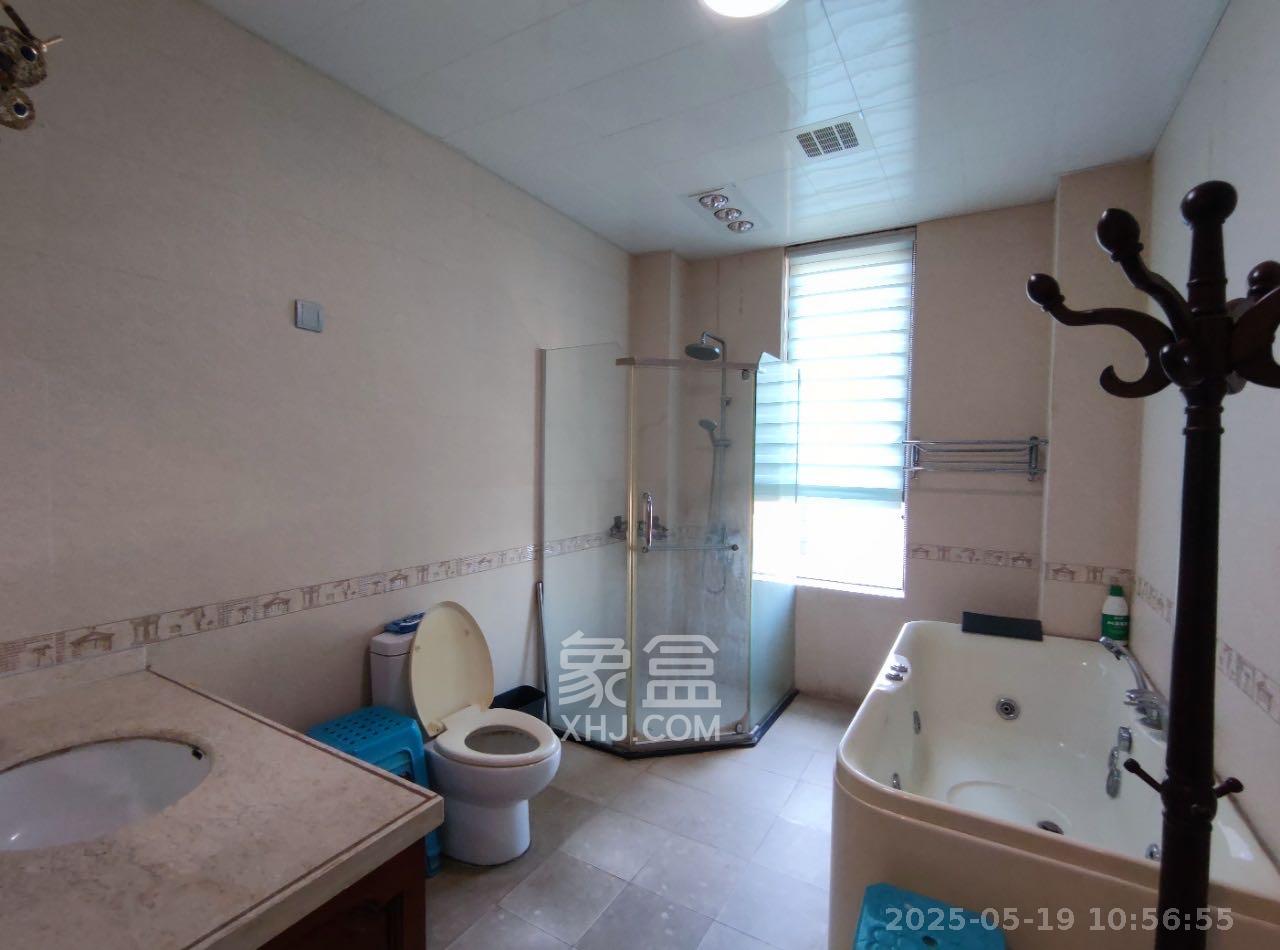 中隆国际御玺 4室2厅3卫 6000.0元/月 中隆国际御玺 4室2厅3卫 6000.0元/月室内图