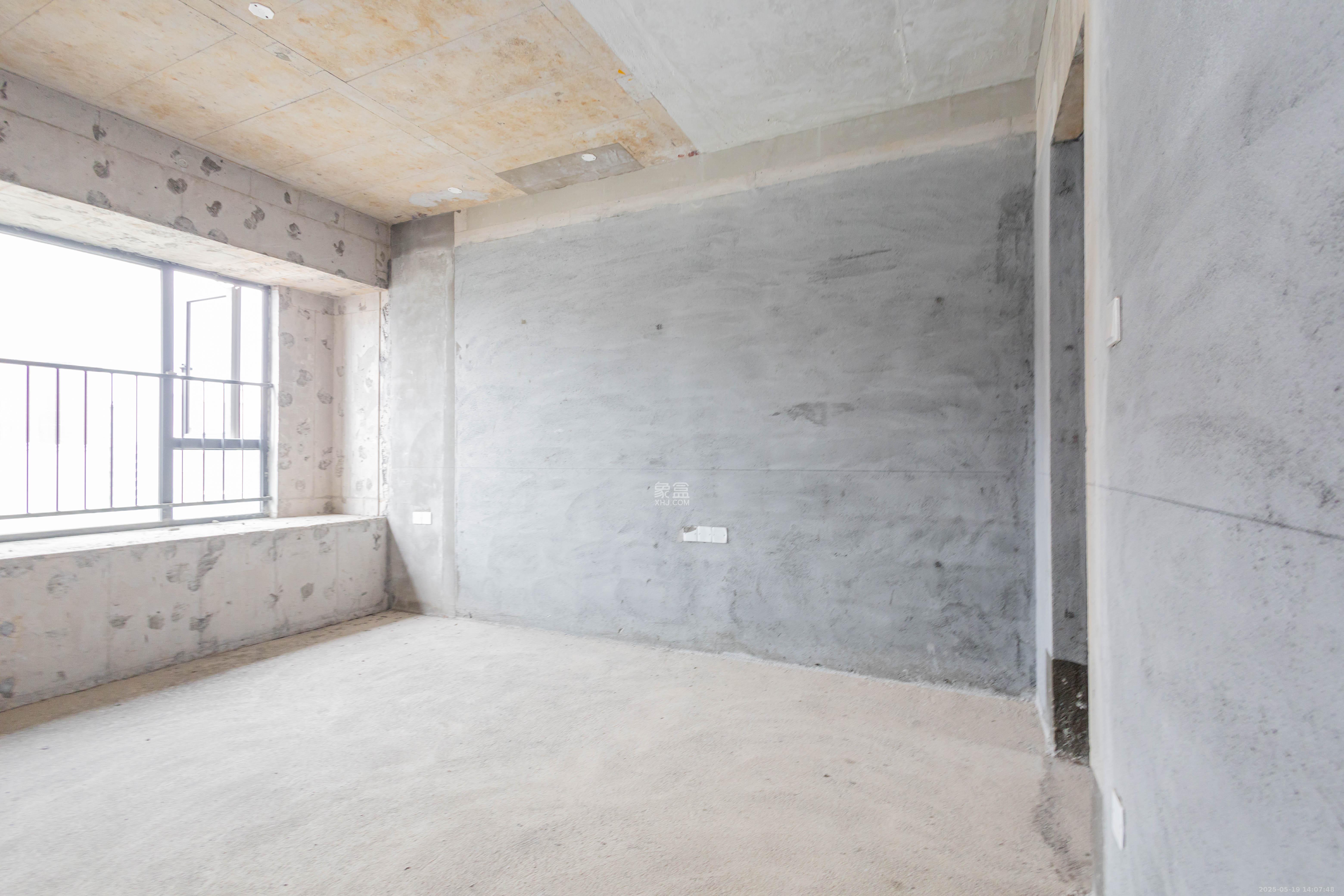 华远碧桂园海蓝城 3室2厅2卫 79.8万 华远碧桂园海蓝城 3室2厅2卫 79.8万卧室