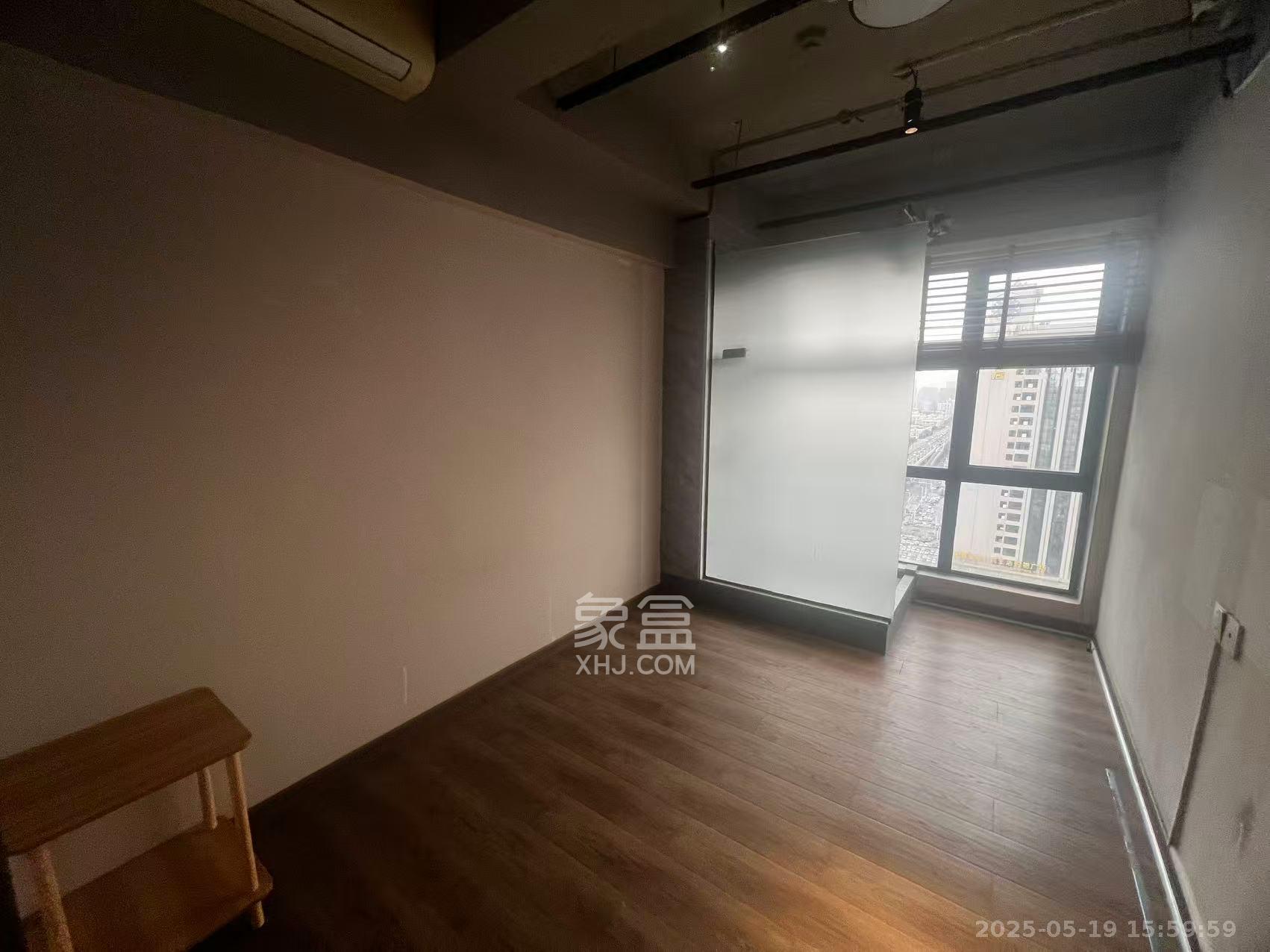 宽寓大厦   230.0㎡     12600.00元/月