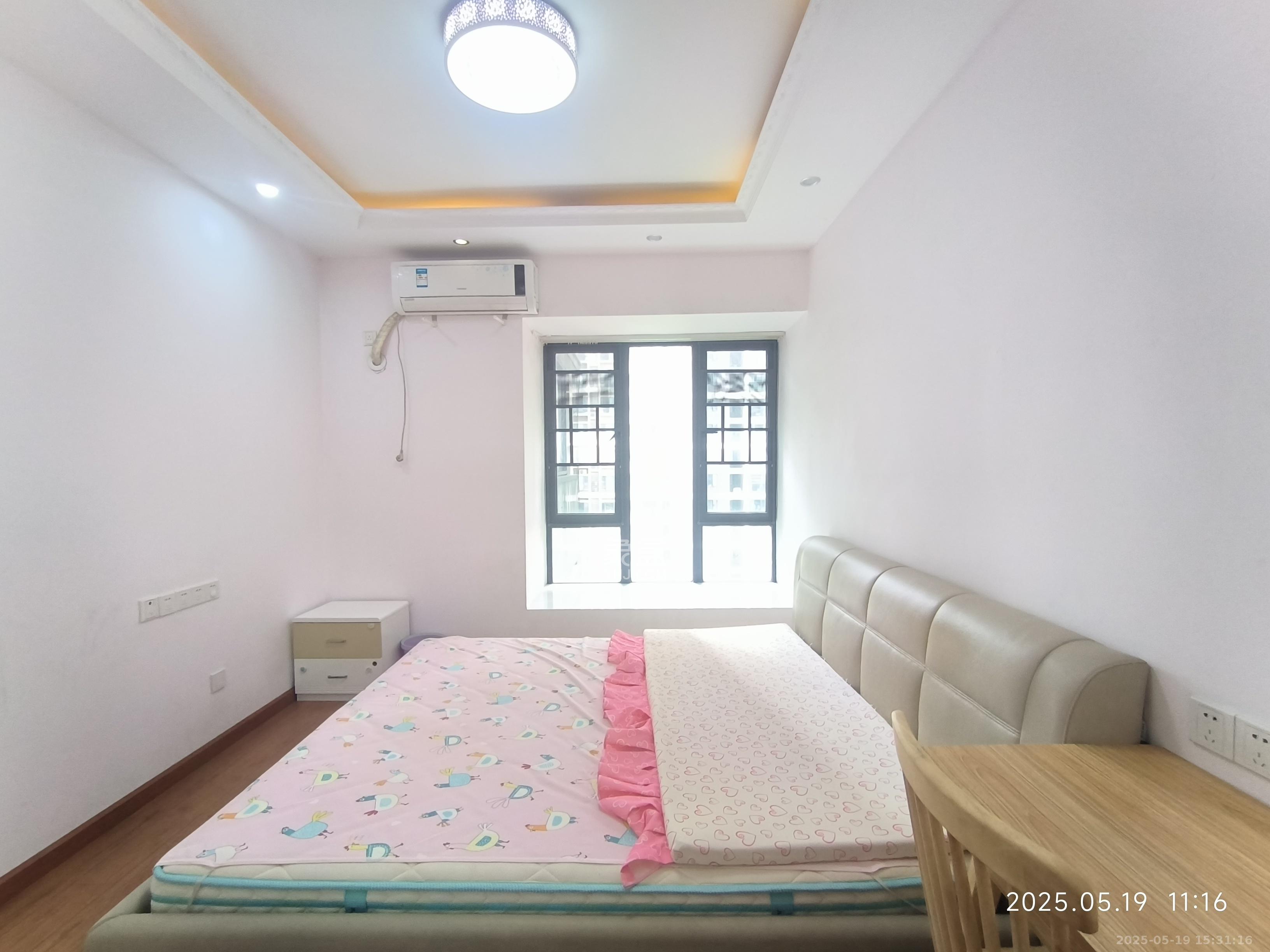 蓝山郡  3室2厅2卫    2200.0元/月 蓝山郡  3室2厅2卫    2200.0元/月室内图