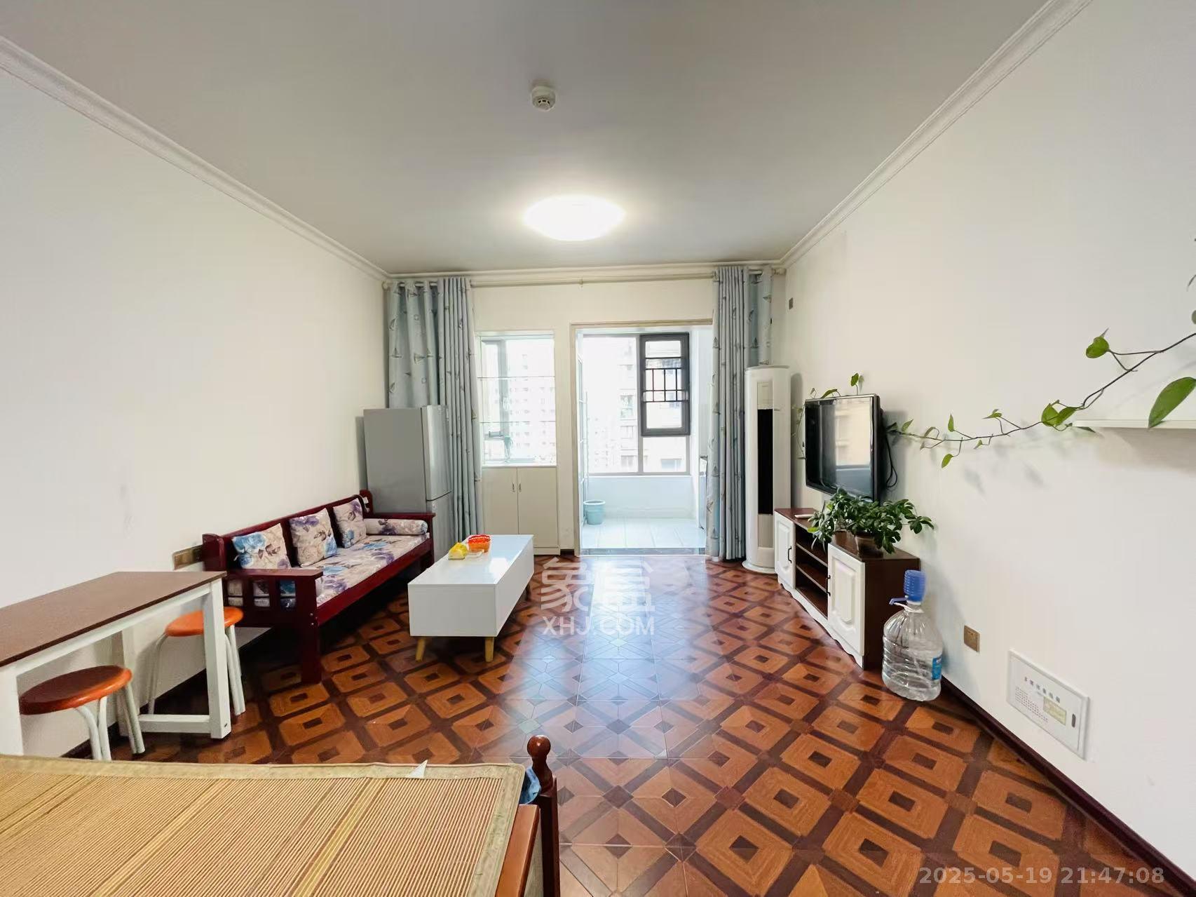 怡海星城 1室1厅1卫 1100.0元/月 怡海星城 1室1厅1卫 1100.0元/月室内图