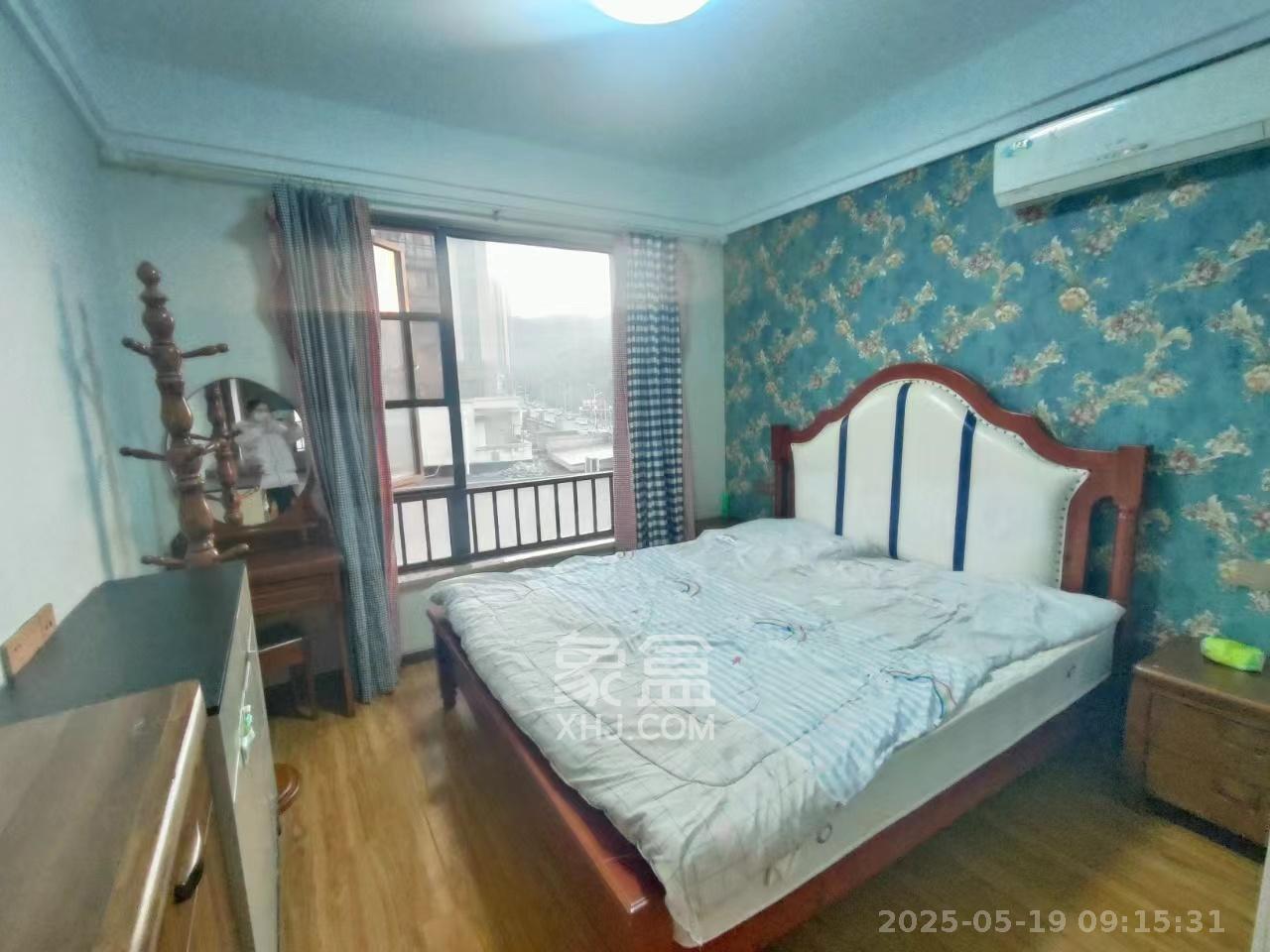 龙湖湘风原著(龙湖湘风星城) 4室2厅2卫 2400.0元/月 龙湖湘风原著(龙湖湘风星城) 4室2厅2卫 2400.0元/月室内图