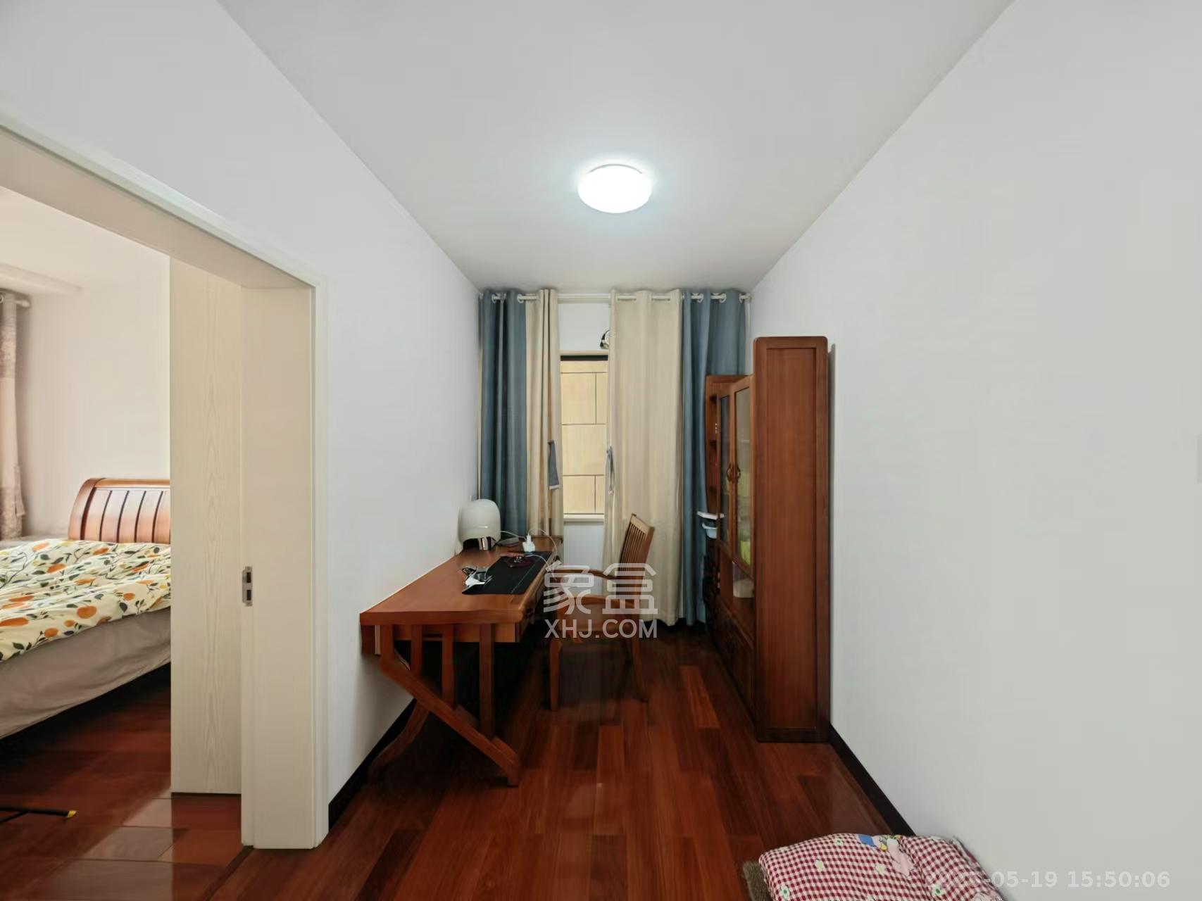 中海梅溪湖壹号  3室2厅1卫    2600.0元/月 中海梅溪湖壹号  3室2厅1卫    2600.0元/月室内图