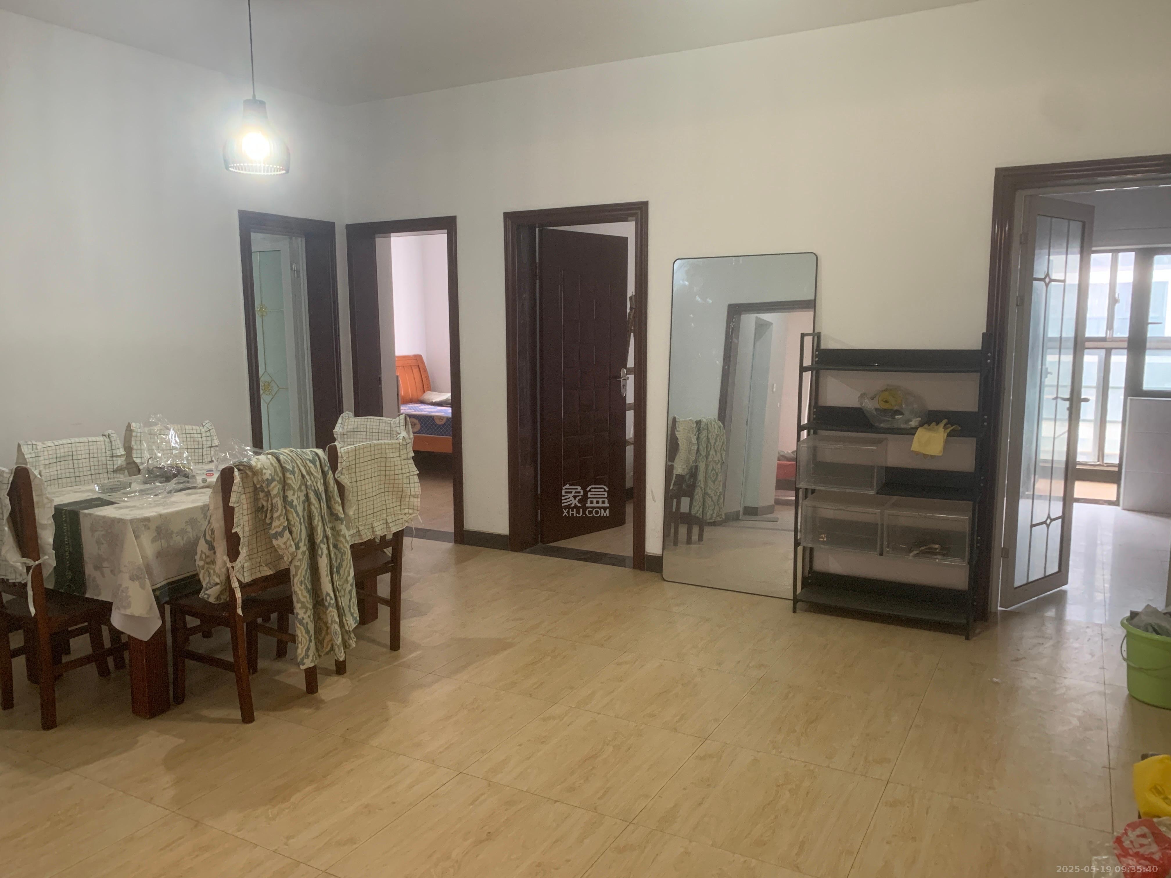 鑫远湘府华城 3室2厅1卫 2500.0元/月 鑫远湘府华城 3室2厅1卫 2500.0元/月室内图