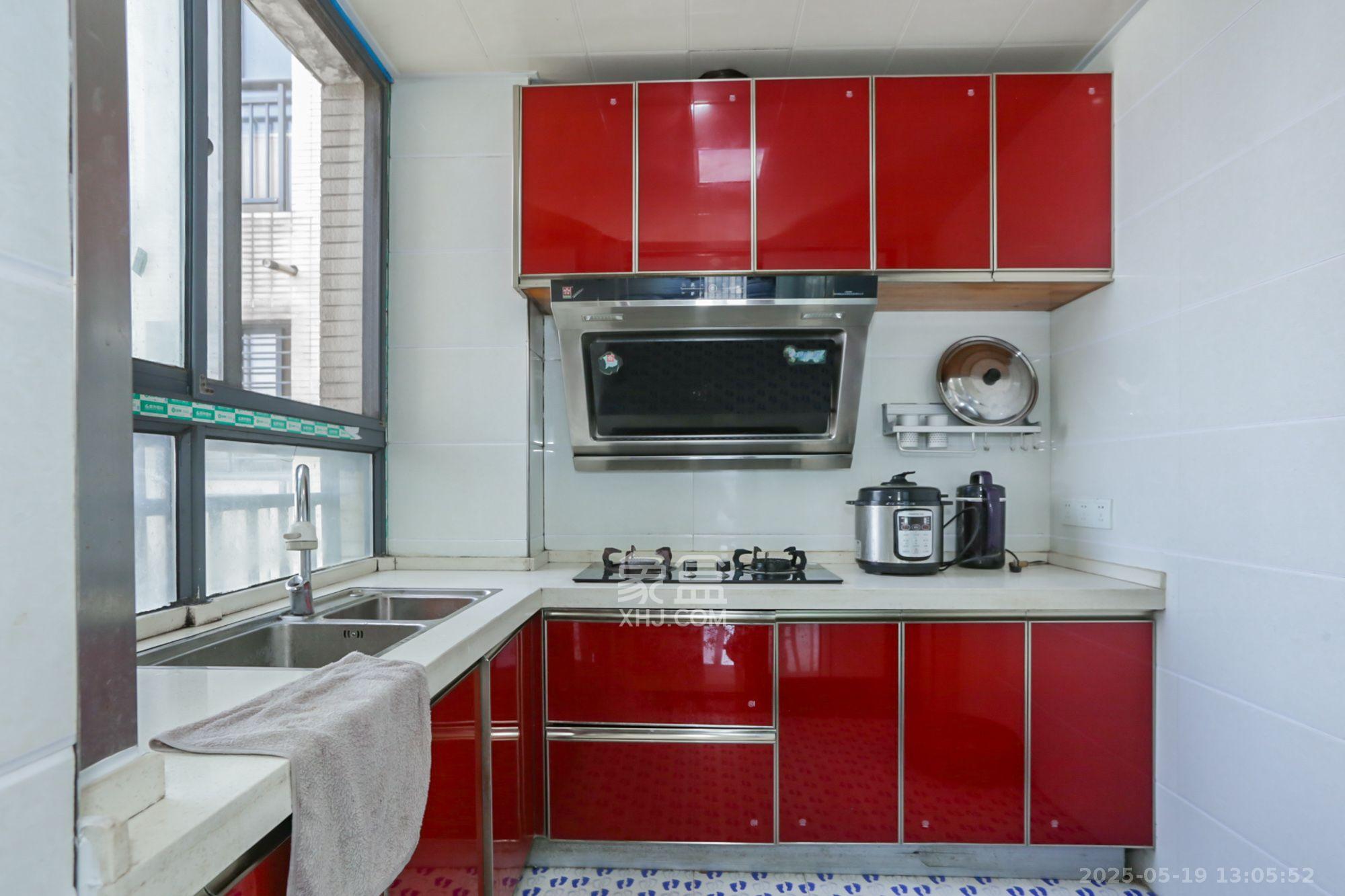 莱茵城 3室2厅1卫 2200.0元/月 莱茵城 3室2厅1卫 2200.0元/月室内图