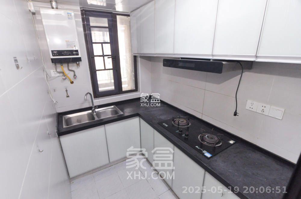 梅溪正荣府  2室1厅1卫   2200.00元/月室内图