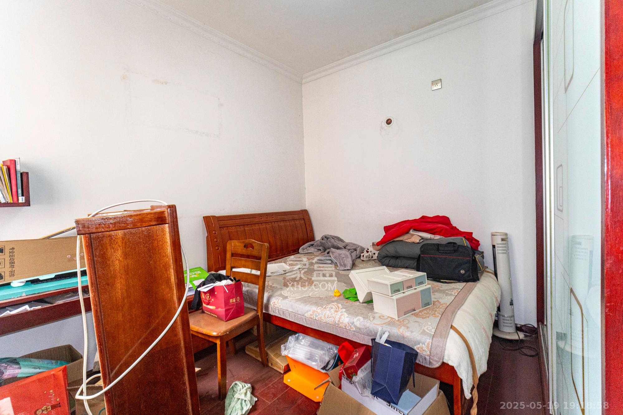 银盘鑫城 2室2厅1卫 49.80万 银盘鑫城 2室2厅1卫 49.80万卧室