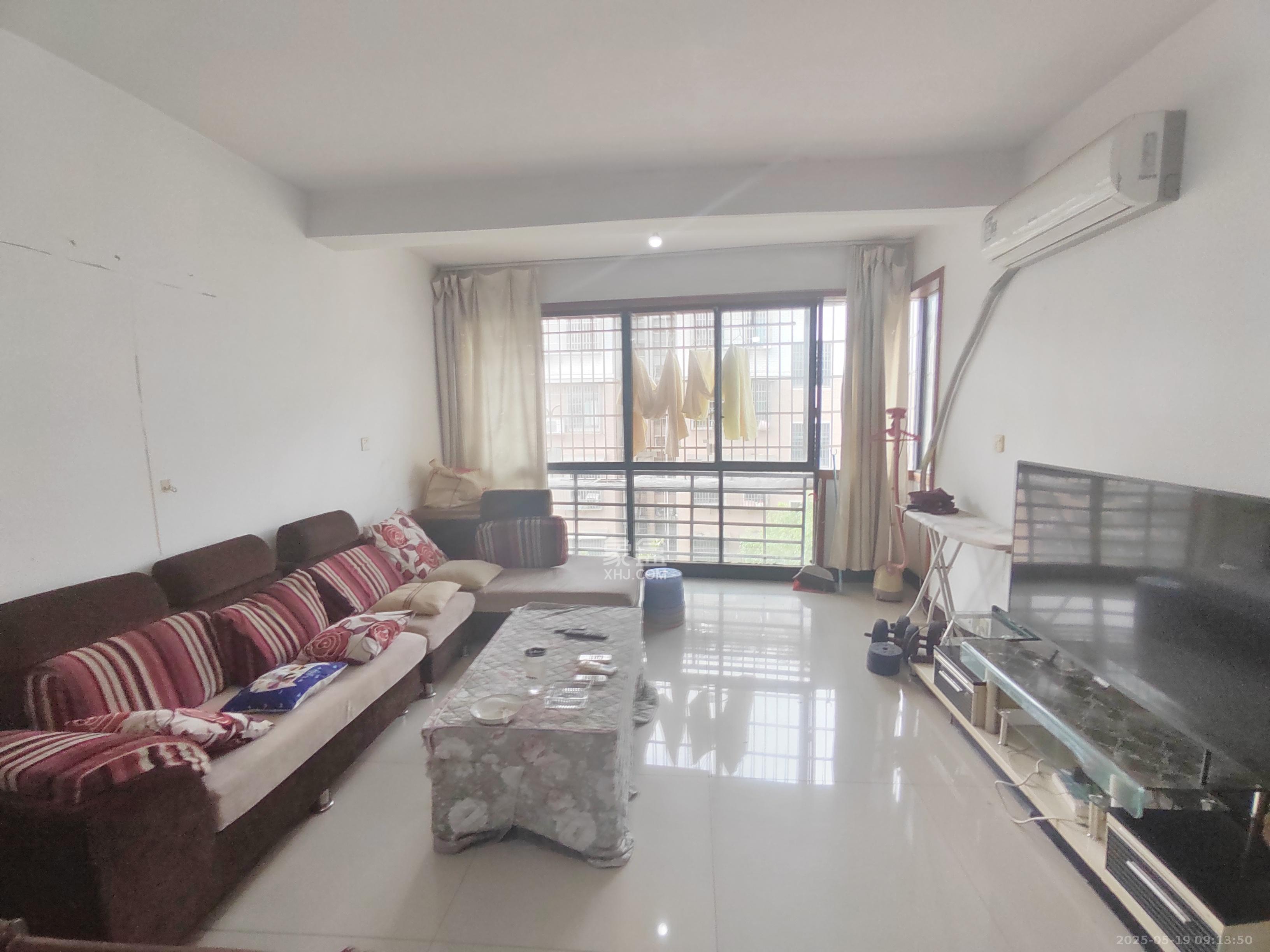 黄鹤小区4片 2室1厅1卫 1600.0元/月 黄鹤小区4片 2室1厅1卫 1600.0元/月室内图