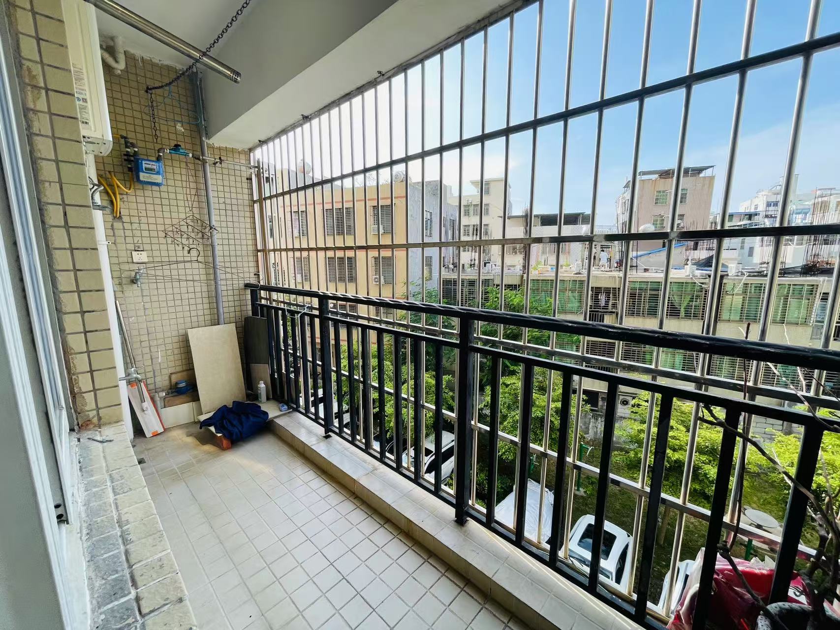兴达花园  3室2厅2卫   2500.00元/月室内图