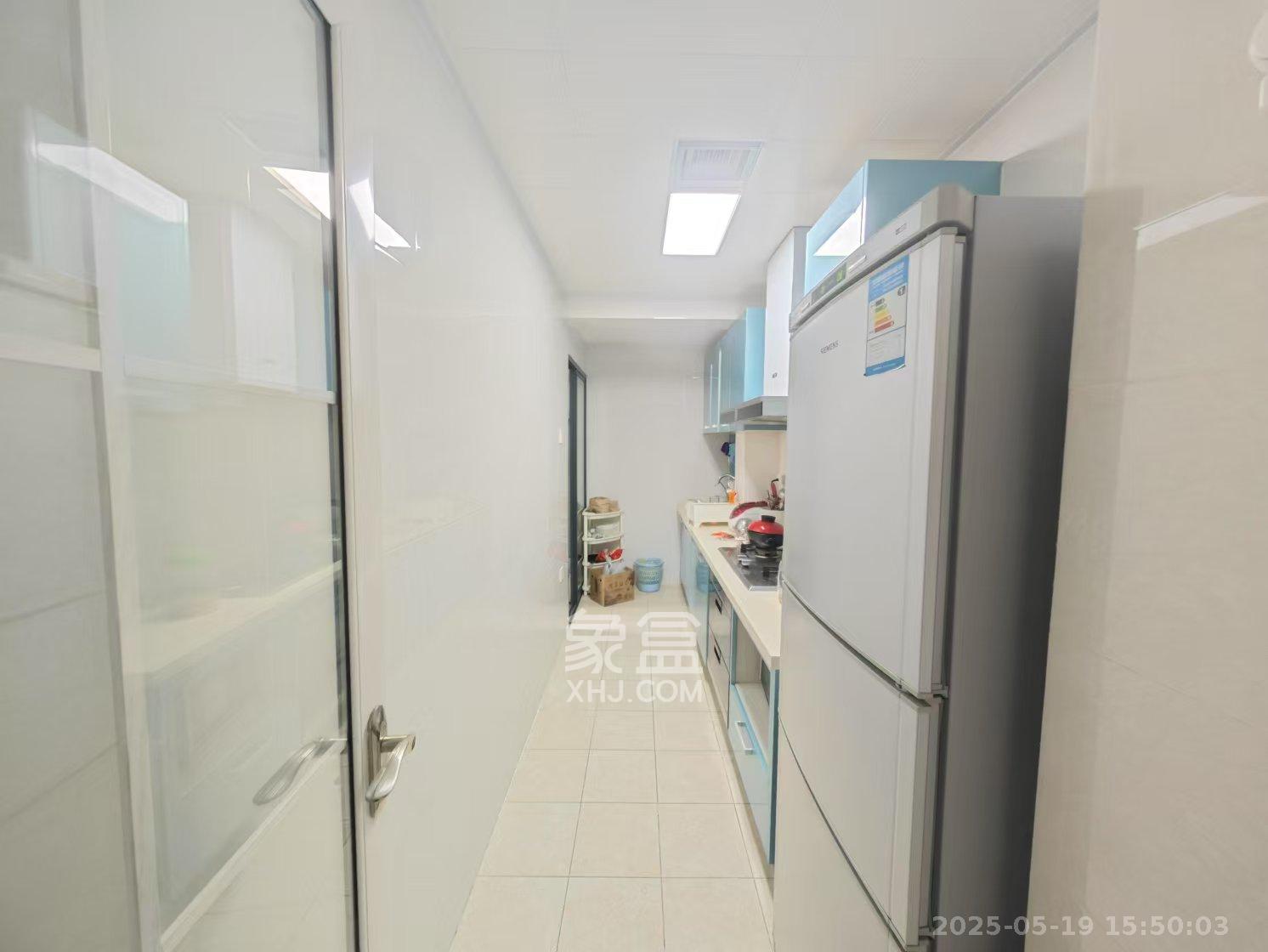 中海梅溪湖壹号  3室2厅1卫    2600.0元/月 中海梅溪湖壹号  3室2厅1卫    2600.0元/月室内图