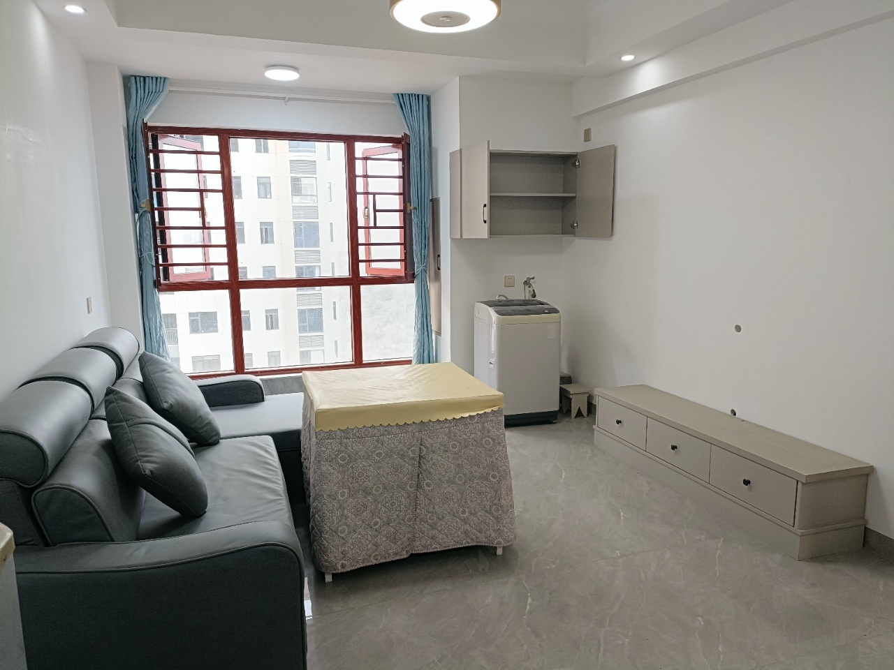 百弘学府城 2室1厅1卫 1200.0元/月 百弘学府城 2室1厅1卫 1200.0元/月室内图