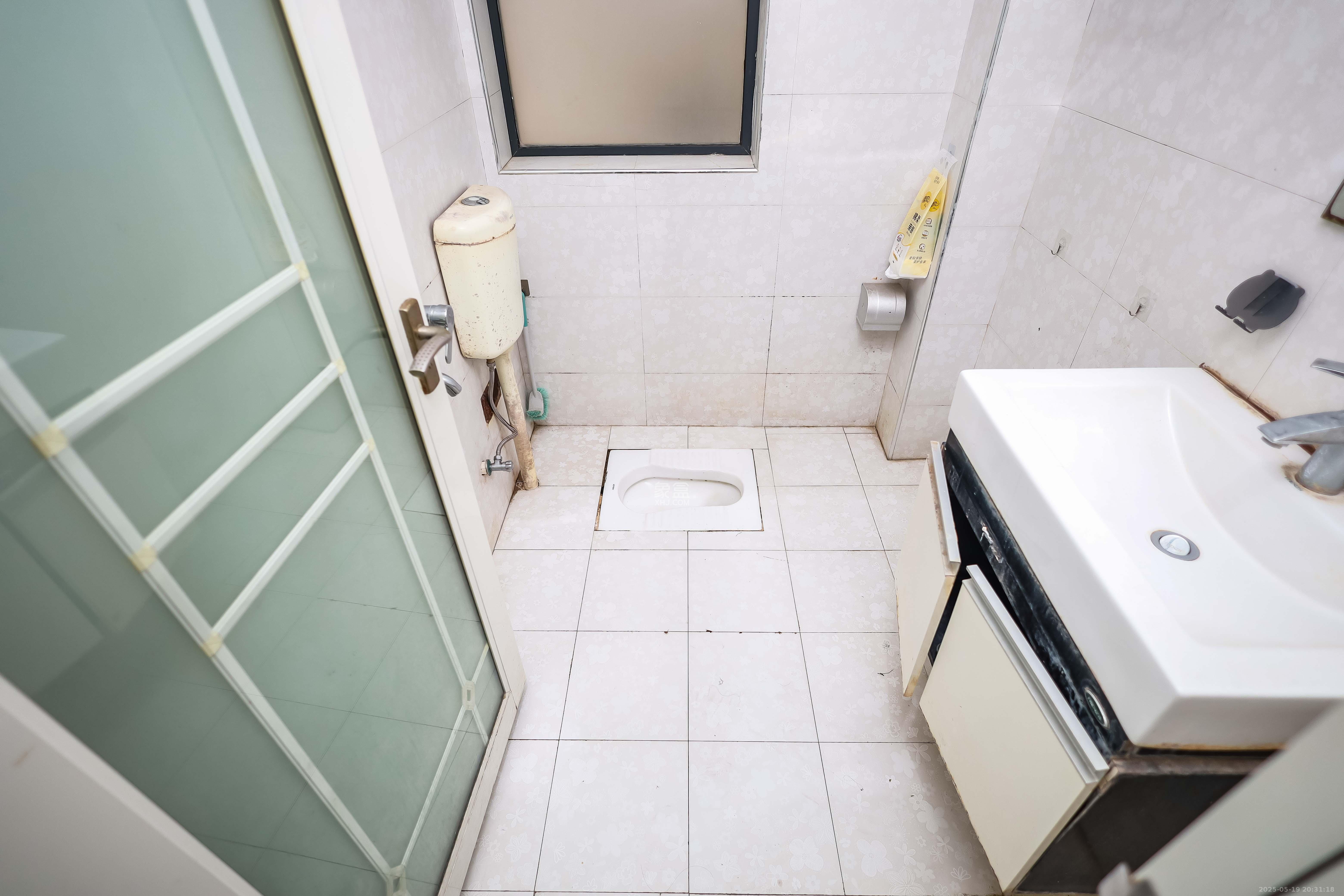 莱茵城 2室2厅1卫 66.0万 莱茵城 2室2厅1卫 66.0万卫生间