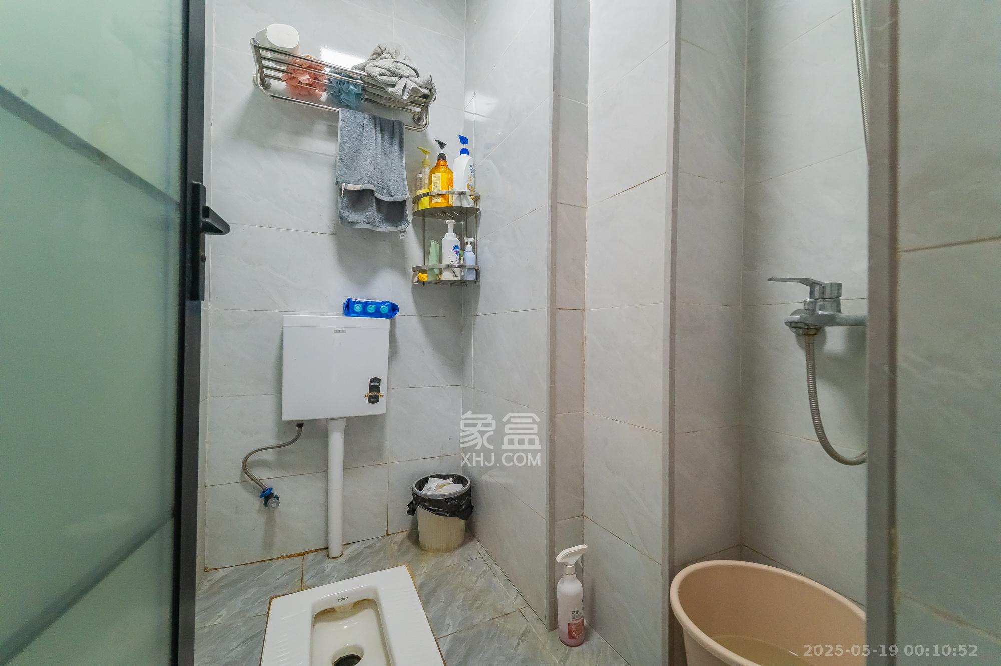 湖湾世景  1室1厅1卫    39.78万 湖湾世景  1室1厅1卫    39.78万卫生间