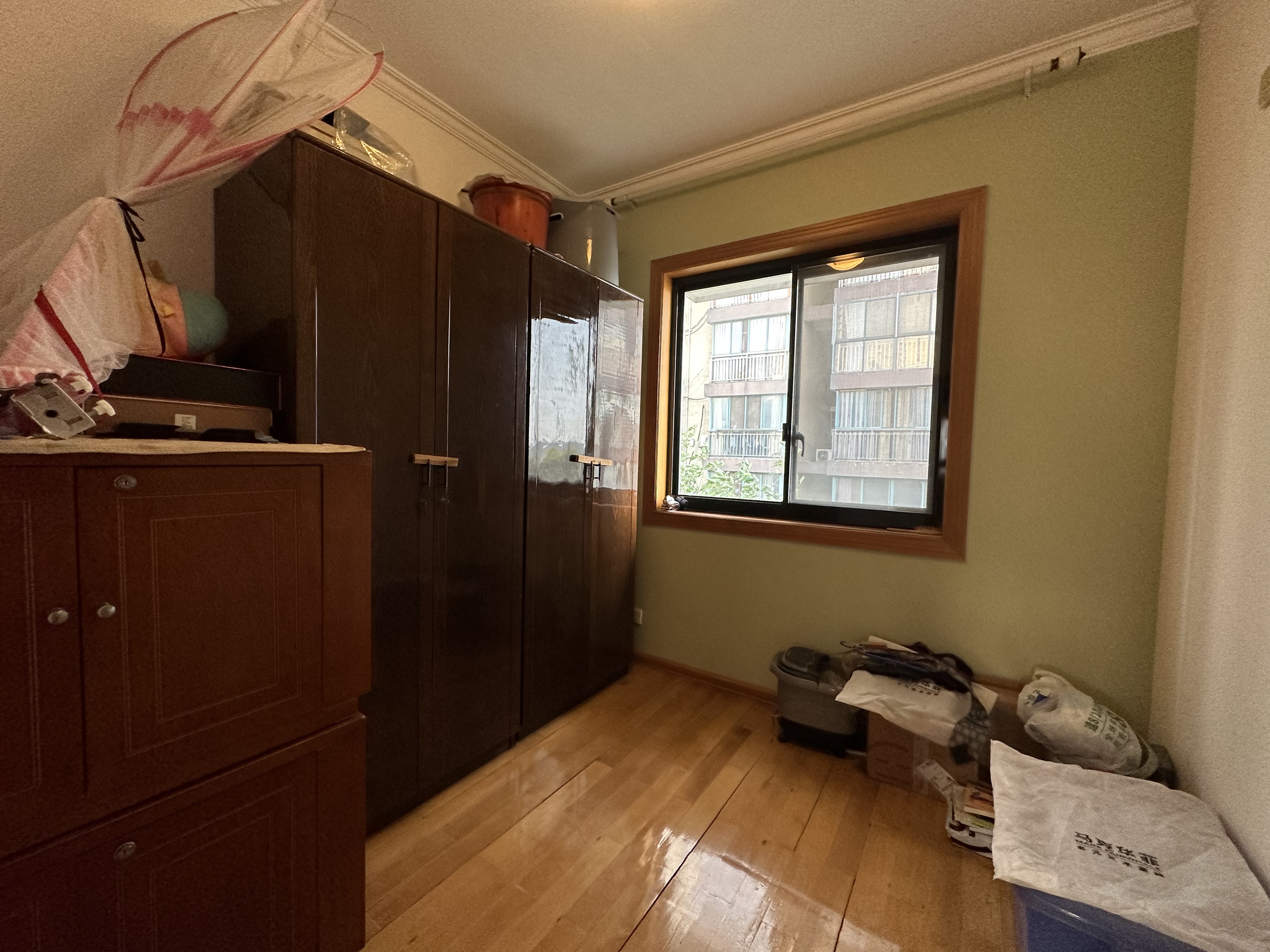 源园新村  8室2厅3卫    180.0万 源园新村  8室2厅3卫    180.0万室内图