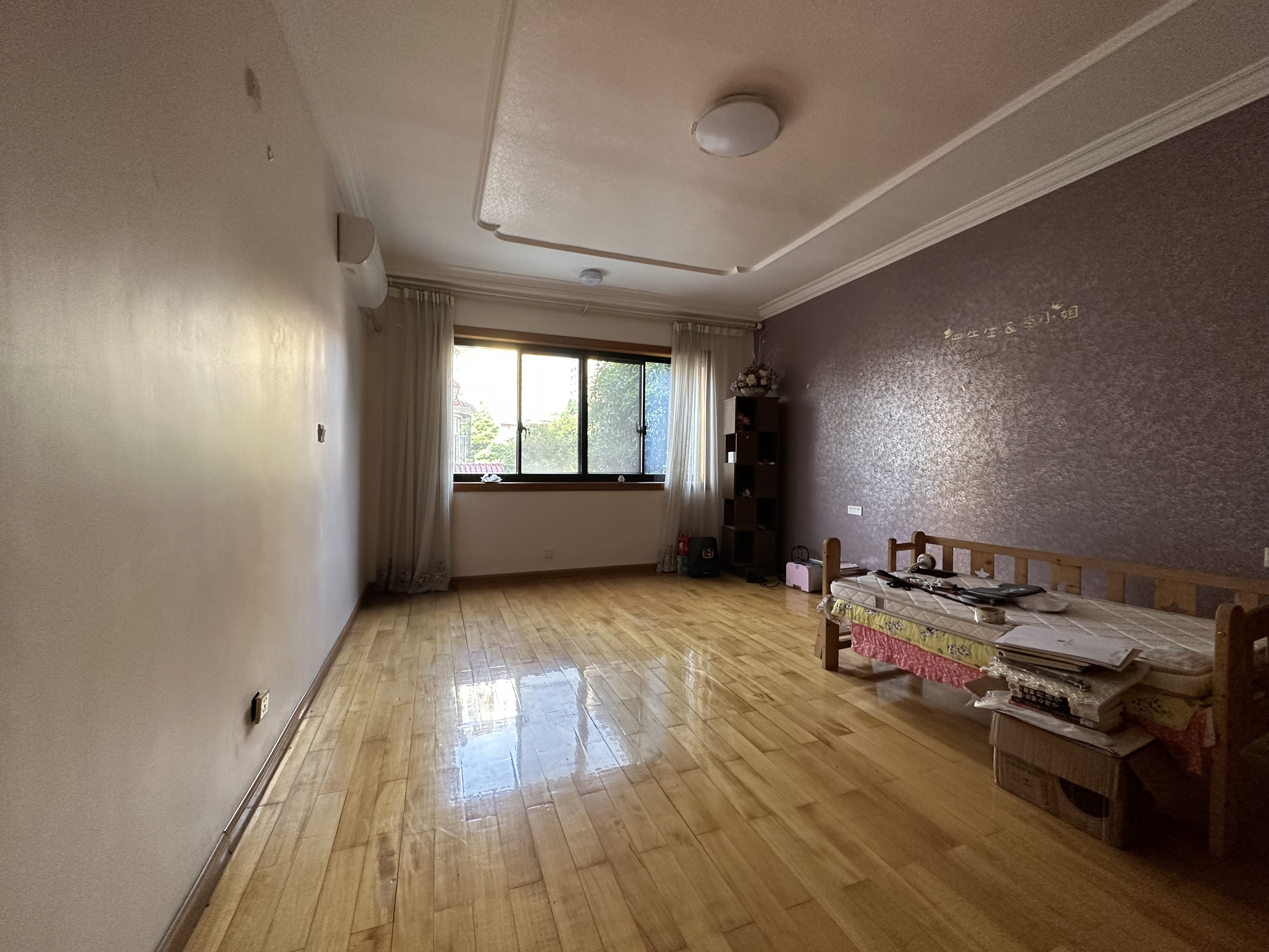 源园新村  8室2厅3卫    180.0万 源园新村  8室2厅3卫    180.0万室内图