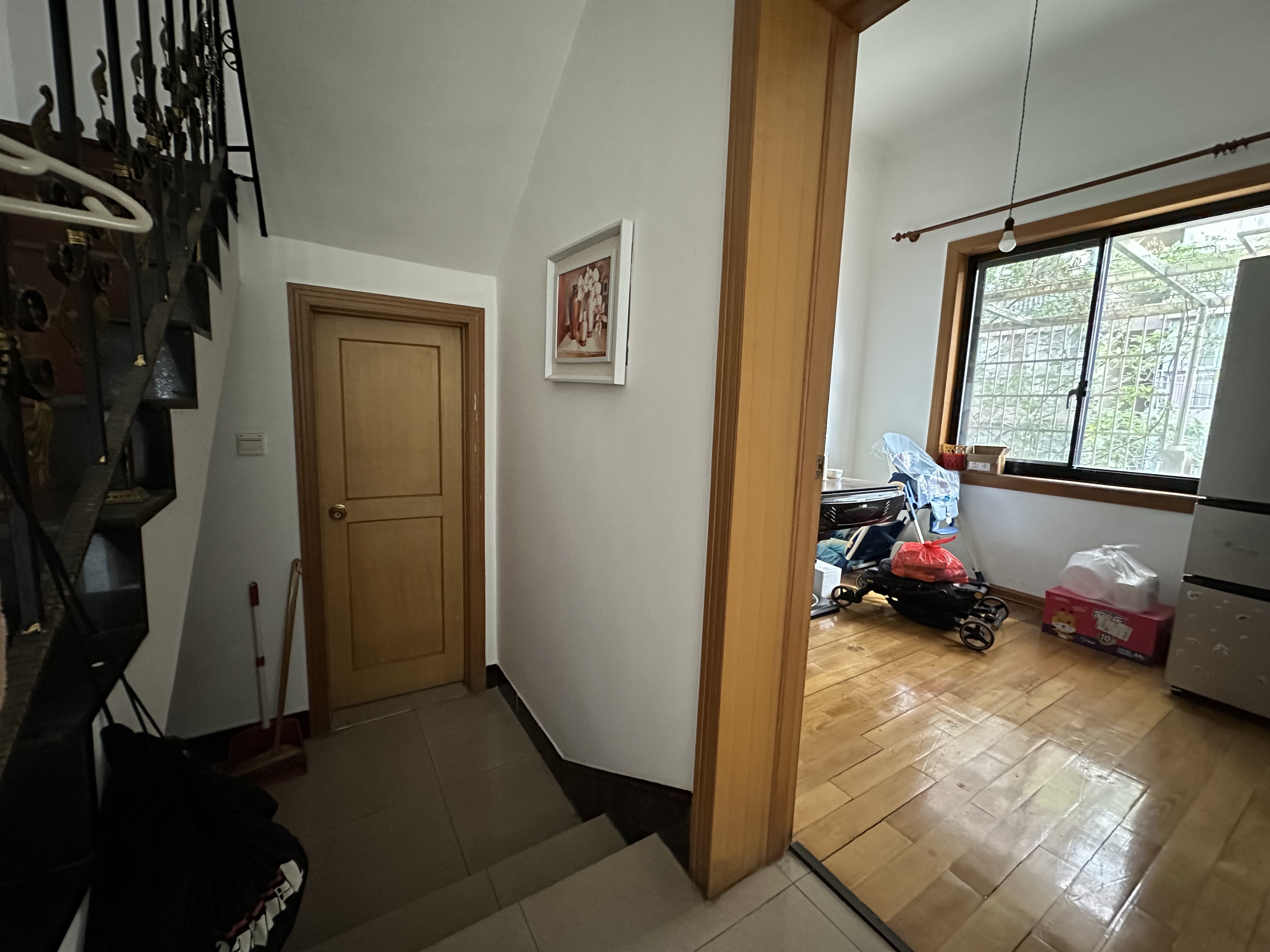 源园新村  8室2厅3卫    180.0万 源园新村  8室2厅3卫    180.0万室内图