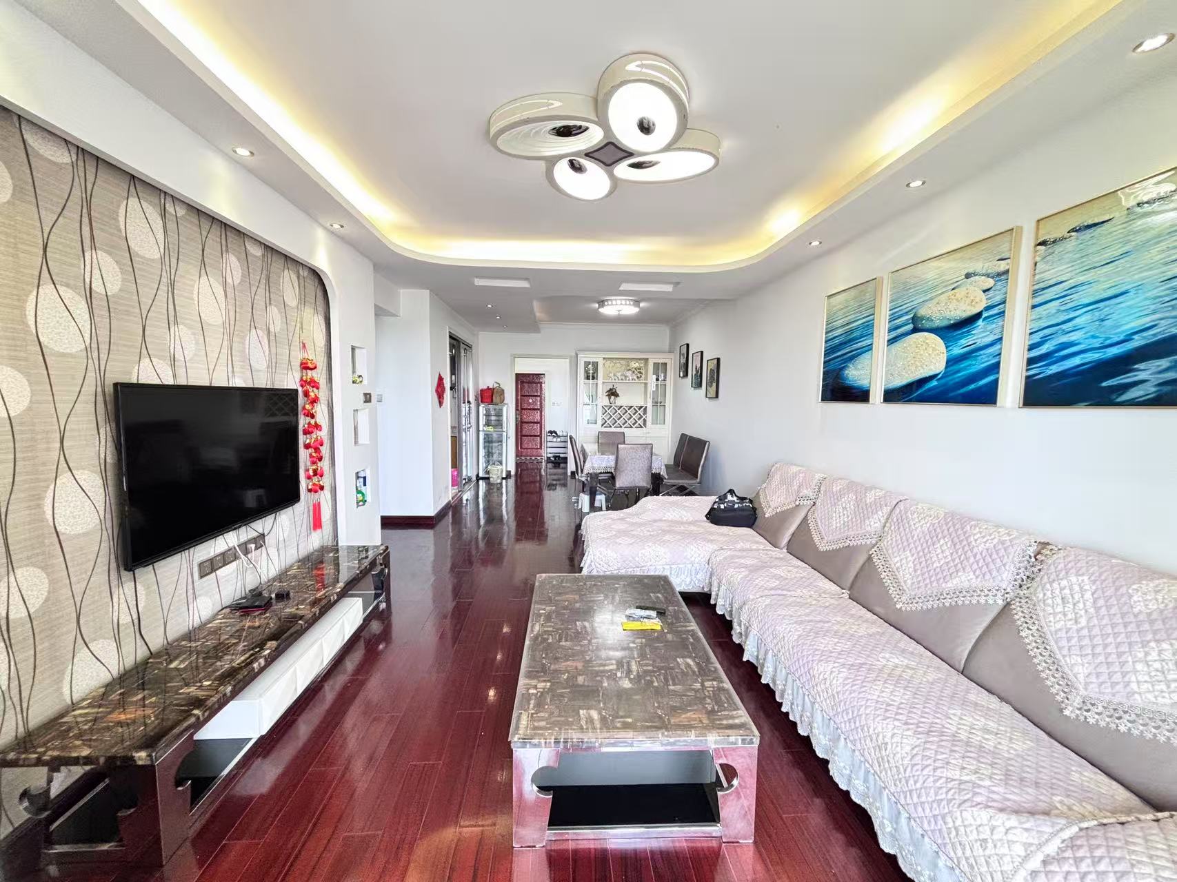 经世皇城 3室2厅1卫 62.0万 经世皇城 3室2厅1卫 62.0万室内图