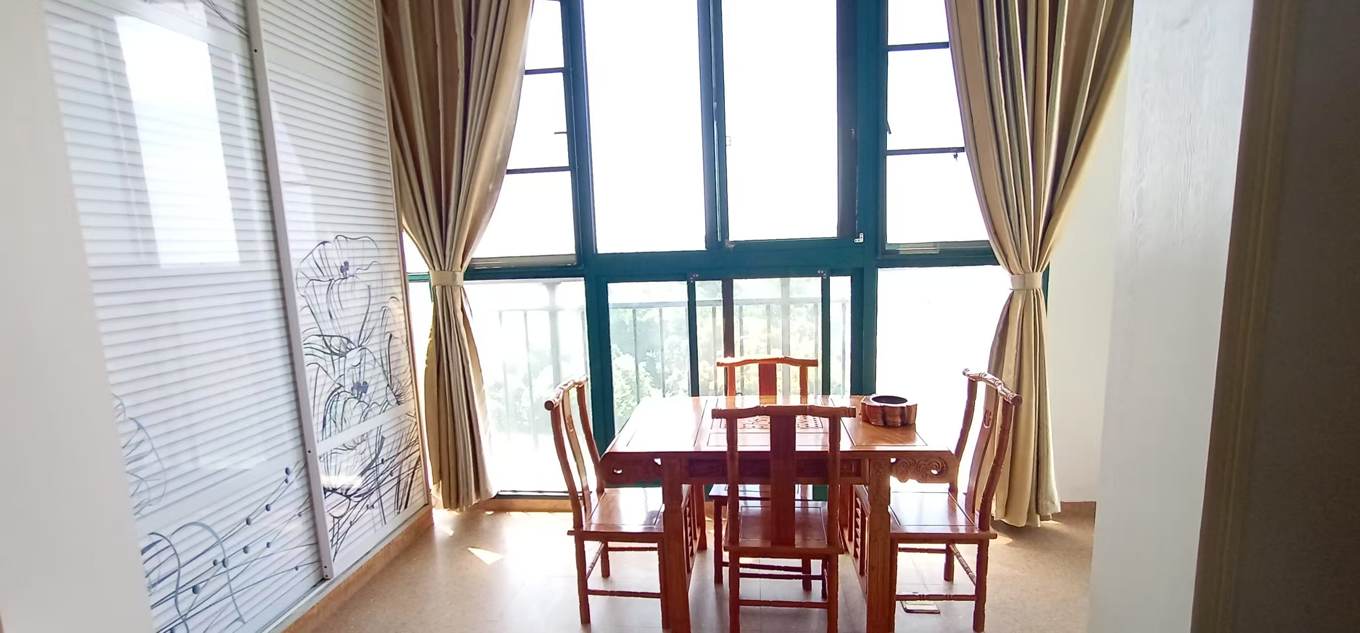 经世皇城 3室2厅1卫 62.0万 经世皇城 3室2厅1卫 62.0万室内图