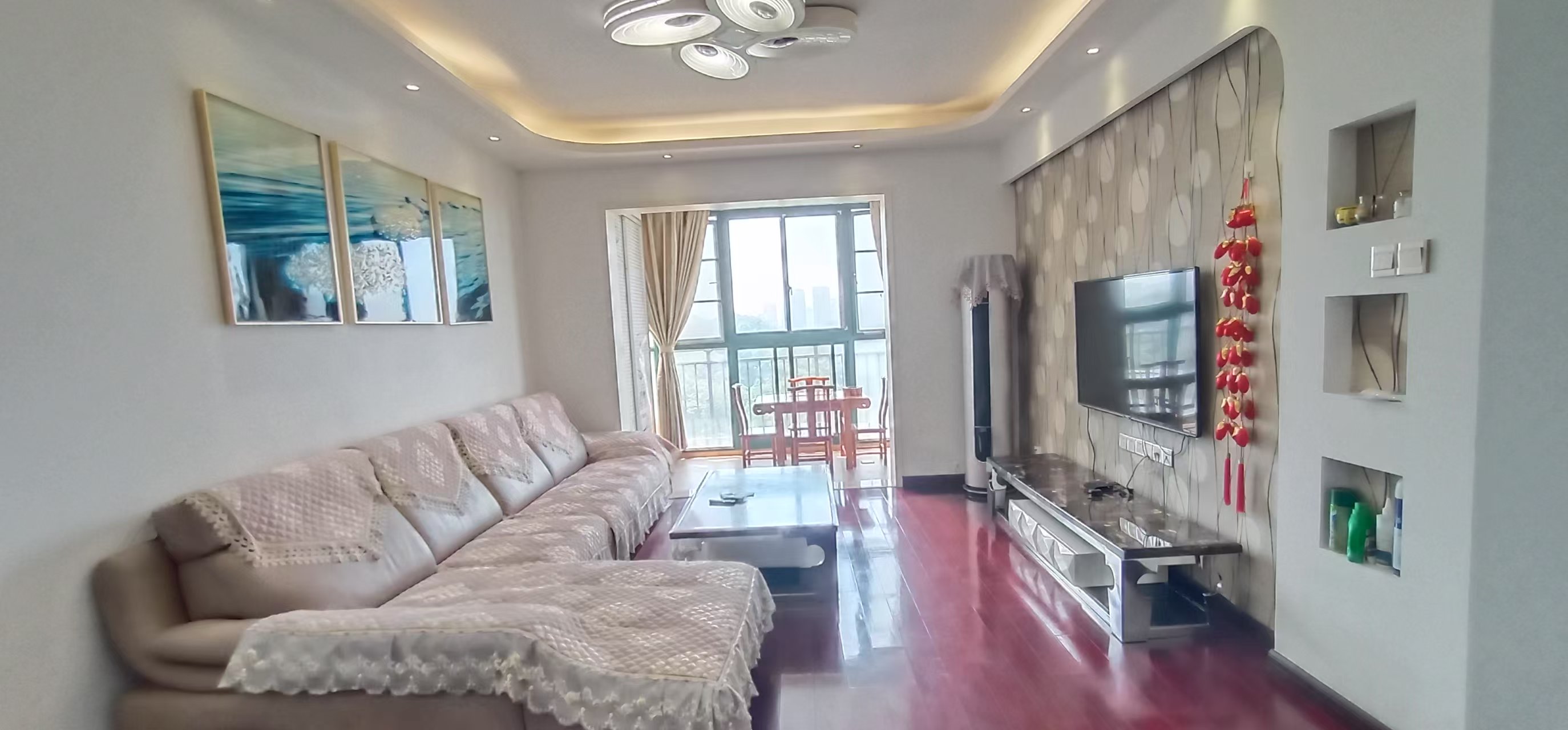 经世皇城 3室2厅1卫 62.0万 经世皇城 3室2厅1卫 62.0万室内图