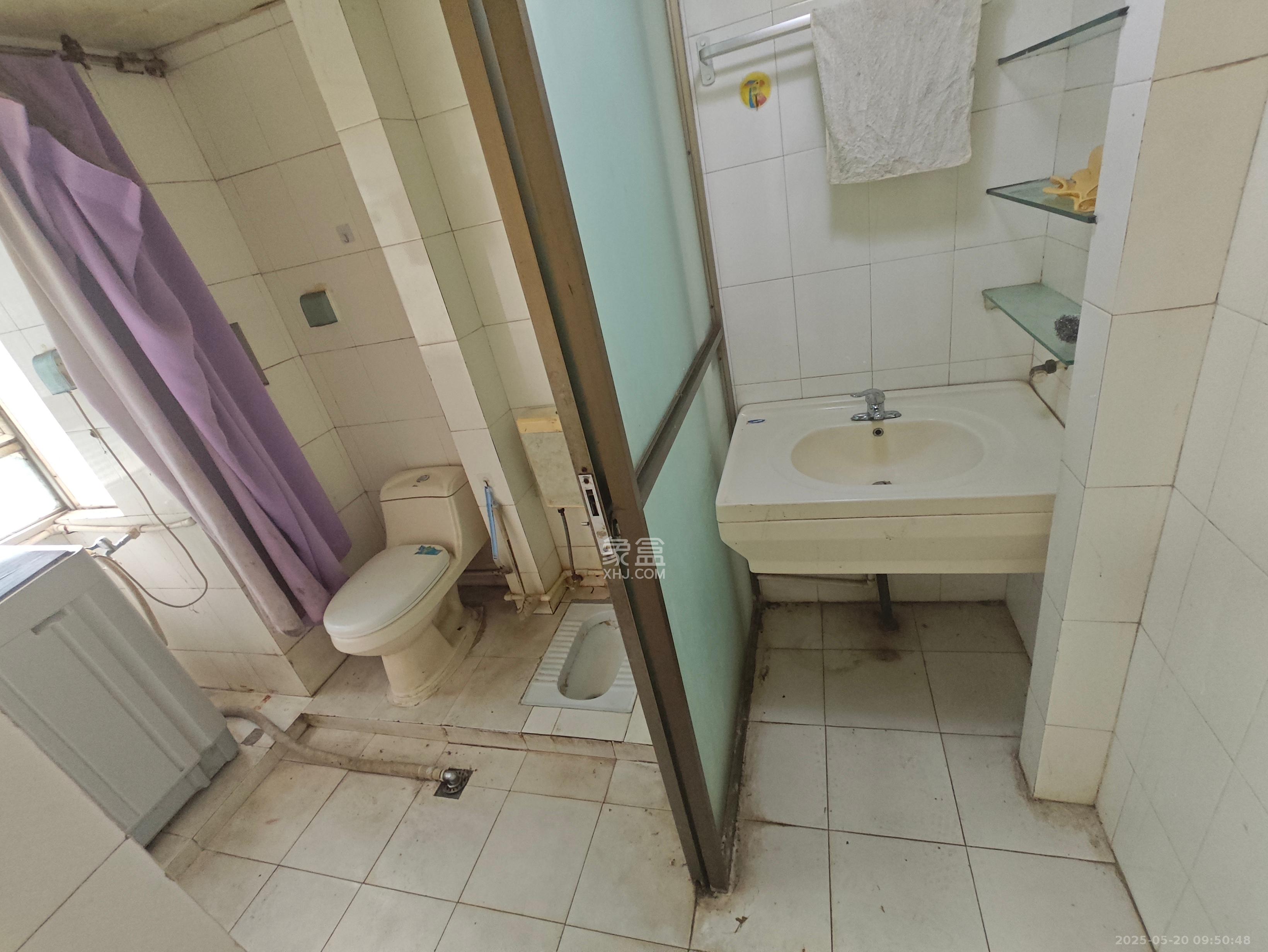 长沙物贸赤岗宿舍/物资贸易宿舍(赤岗小区)  3室2厅1卫    2600.0元/月 长沙物贸赤岗宿舍/物资贸易宿舍(赤岗小区)  3室2厅1卫    2600.0元/月室内图