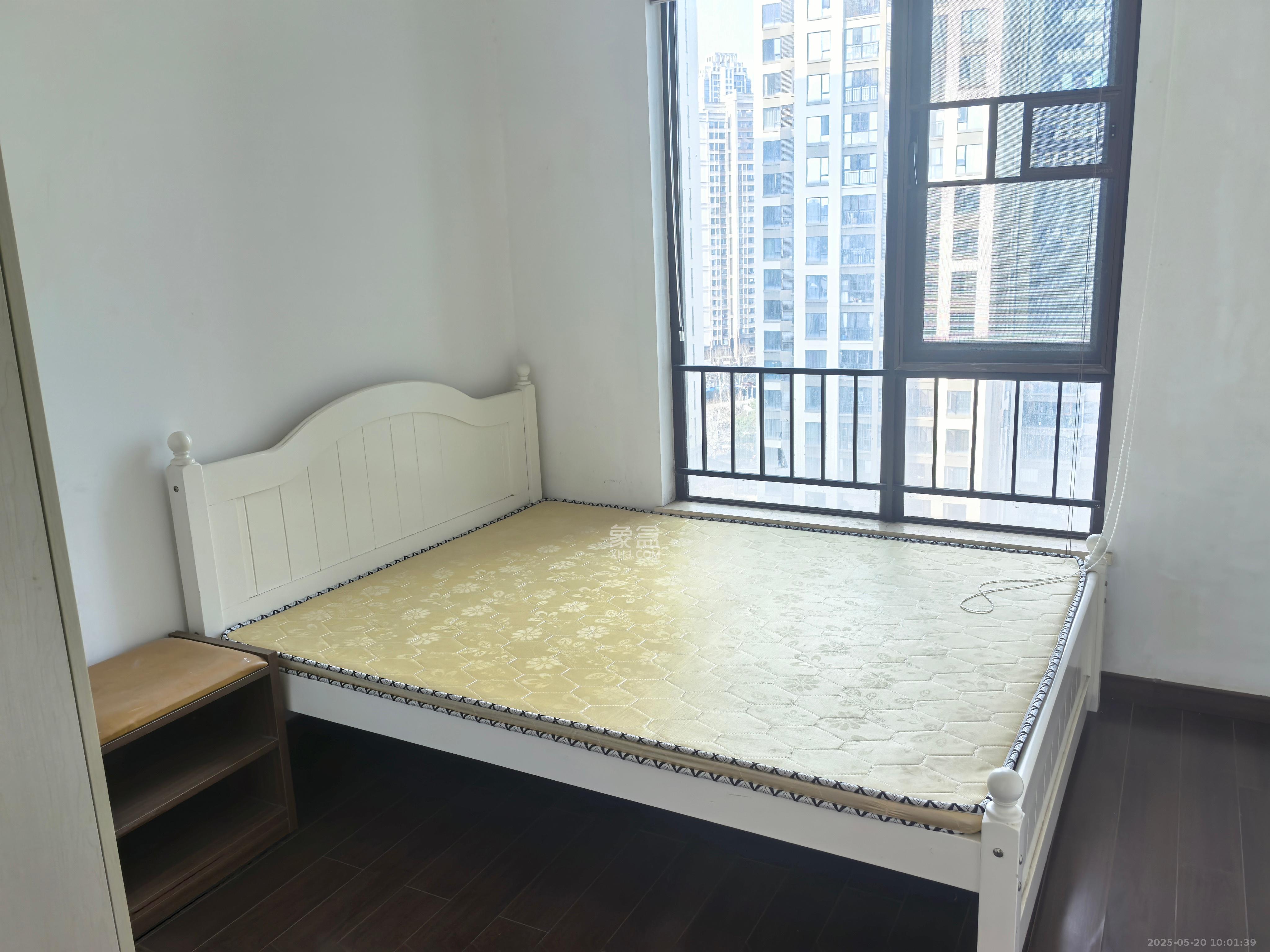 万科里梅溪郡  3室2厅2卫    3500.0元/月 万科里梅溪郡  3室2厅2卫    3500.0元/月室内图