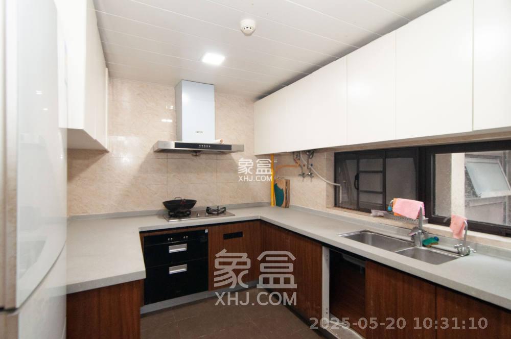 万科里梅溪郡  4室2厅2卫   4000.00元/月室内图