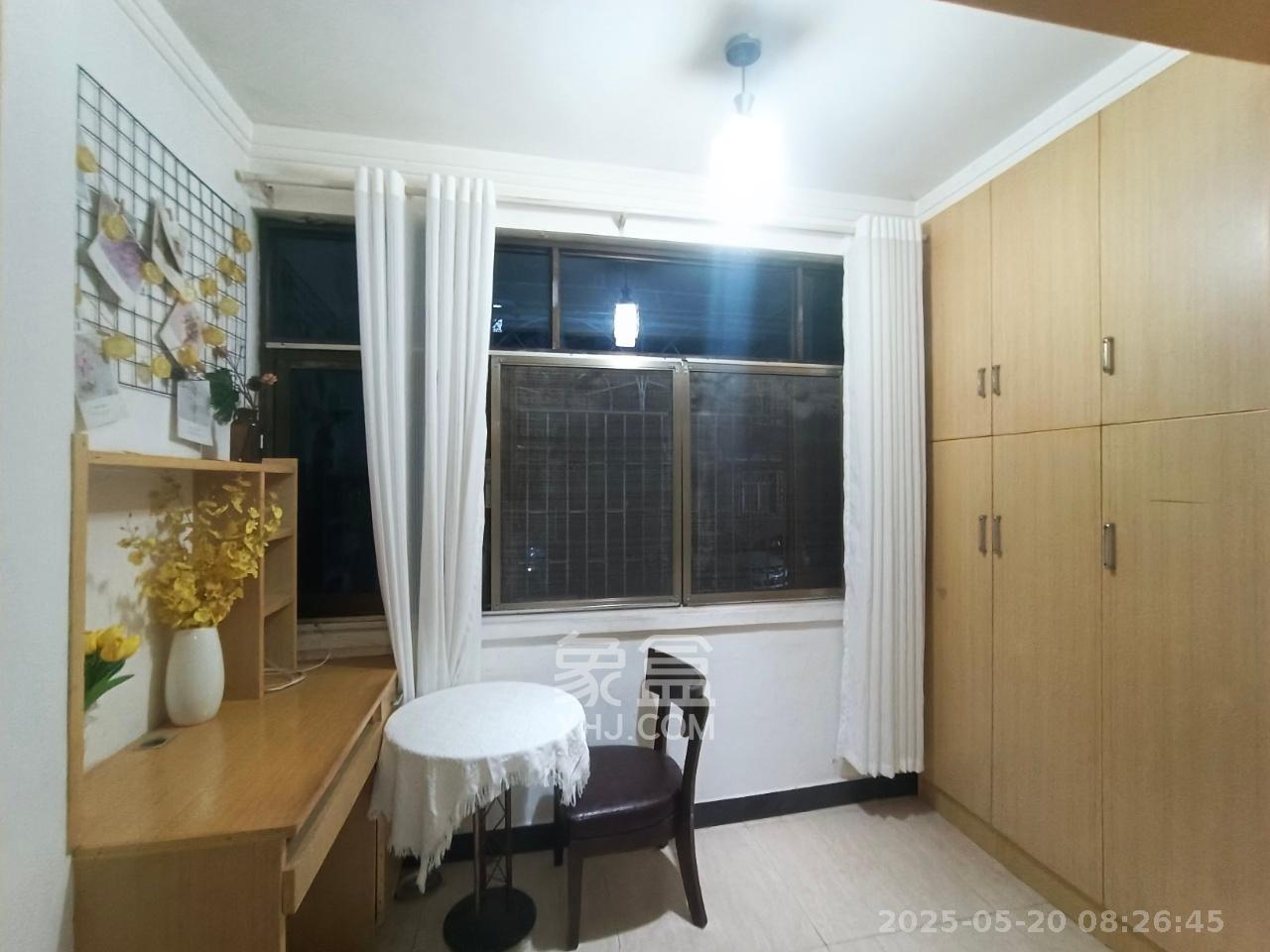 长坡社区  1室1厅1卫    1900.0元/月室内图