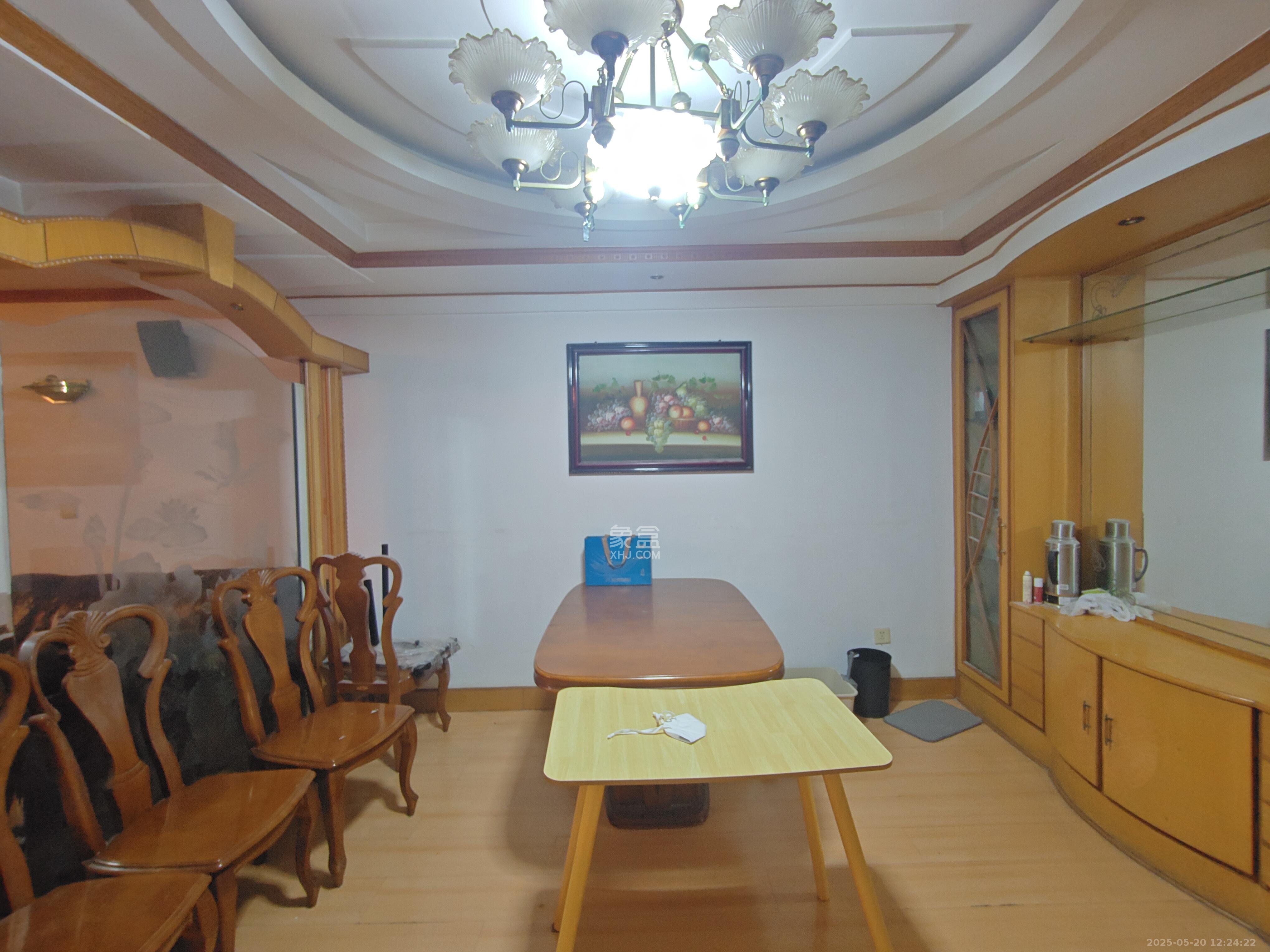 崇文里、崇圣里散盘 3室1厅1卫 2500.0元/月 崇文里、崇圣里散盘 3室1厅1卫 2500.0元/月室内图