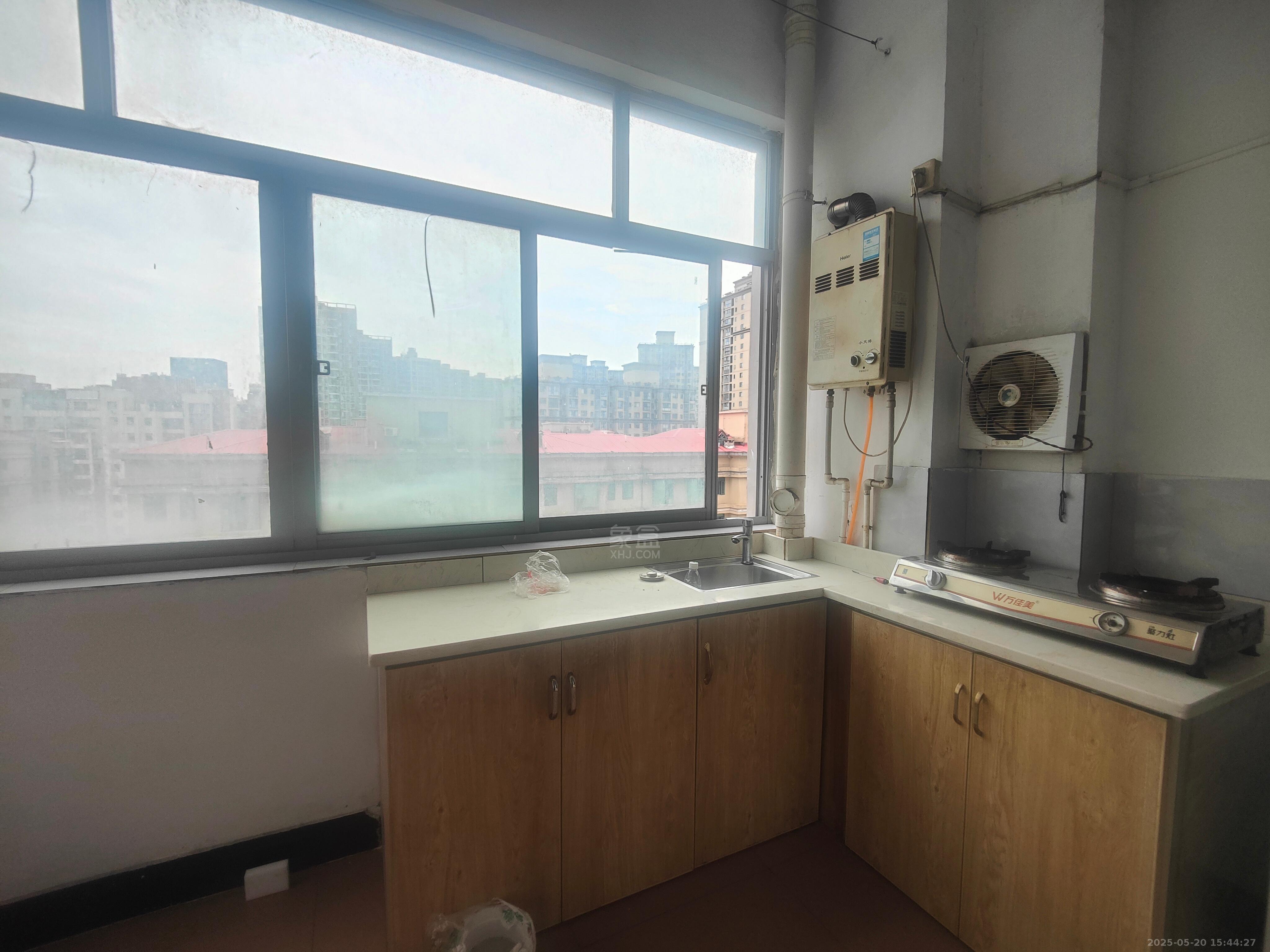 庐山春天大厦(和一宾馆) 1室1厅1卫 900.0元/月 庐山春天大厦(和一宾馆) 1室1厅1卫 900.0元/月室内图