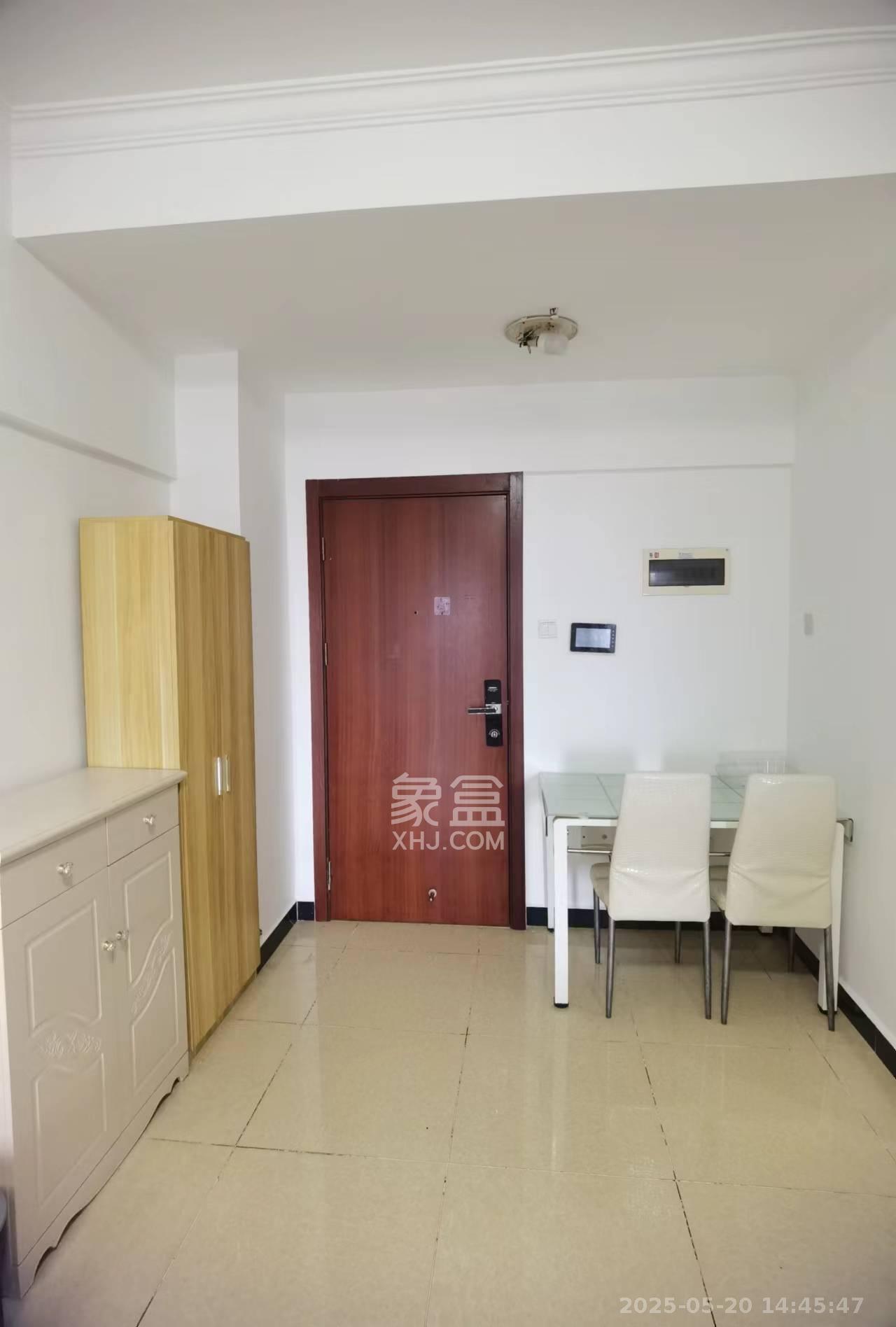 东怡外国(南湖一号) 1室1厅1卫 2600.0元/月 东怡外国(南湖一号) 1室1厅1卫 2600.0元/月室内图