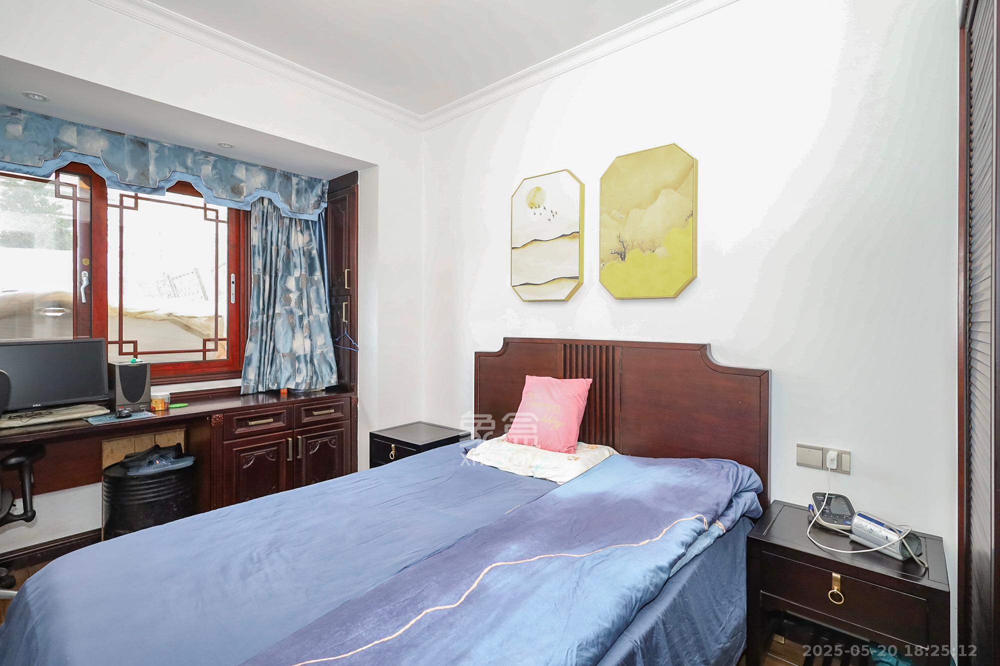 八方小区B区  3室2厅2卫    420.0万 八方小区B区  3室2厅2卫    420.0万卧室