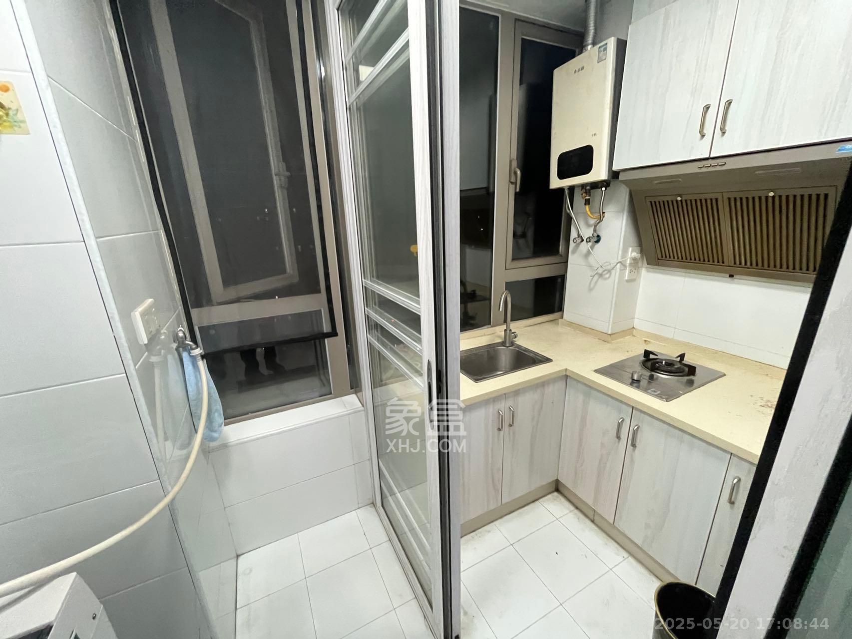 怡海星城  1室1厅1卫    900.0元/月 怡海星城  1室1厅1卫    900.0元/月室内图