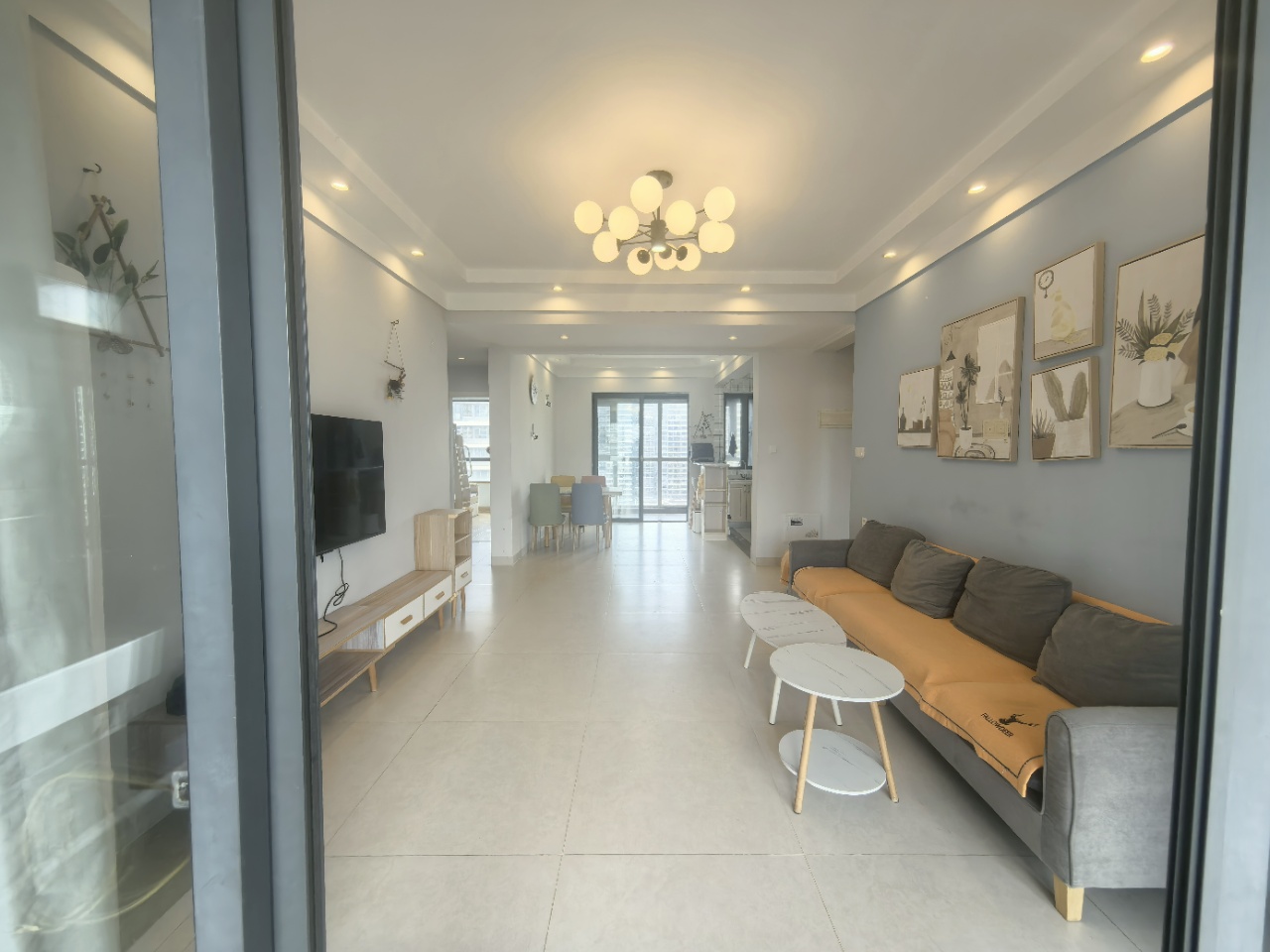 大华锦绣海岸二期 3室2厅2卫 3500.0元/月 大华锦绣海岸二期 3室2厅2卫 3500.0元/月室内图