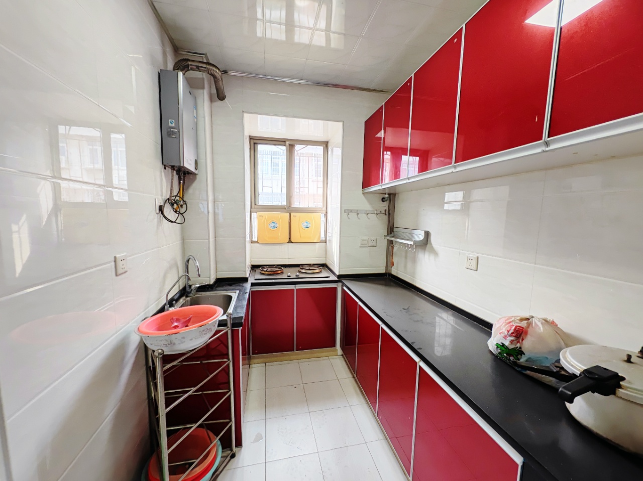 花园一村  3室2厅2卫    28.8万 花园一村  3室2厅2卫    28.8万室内图