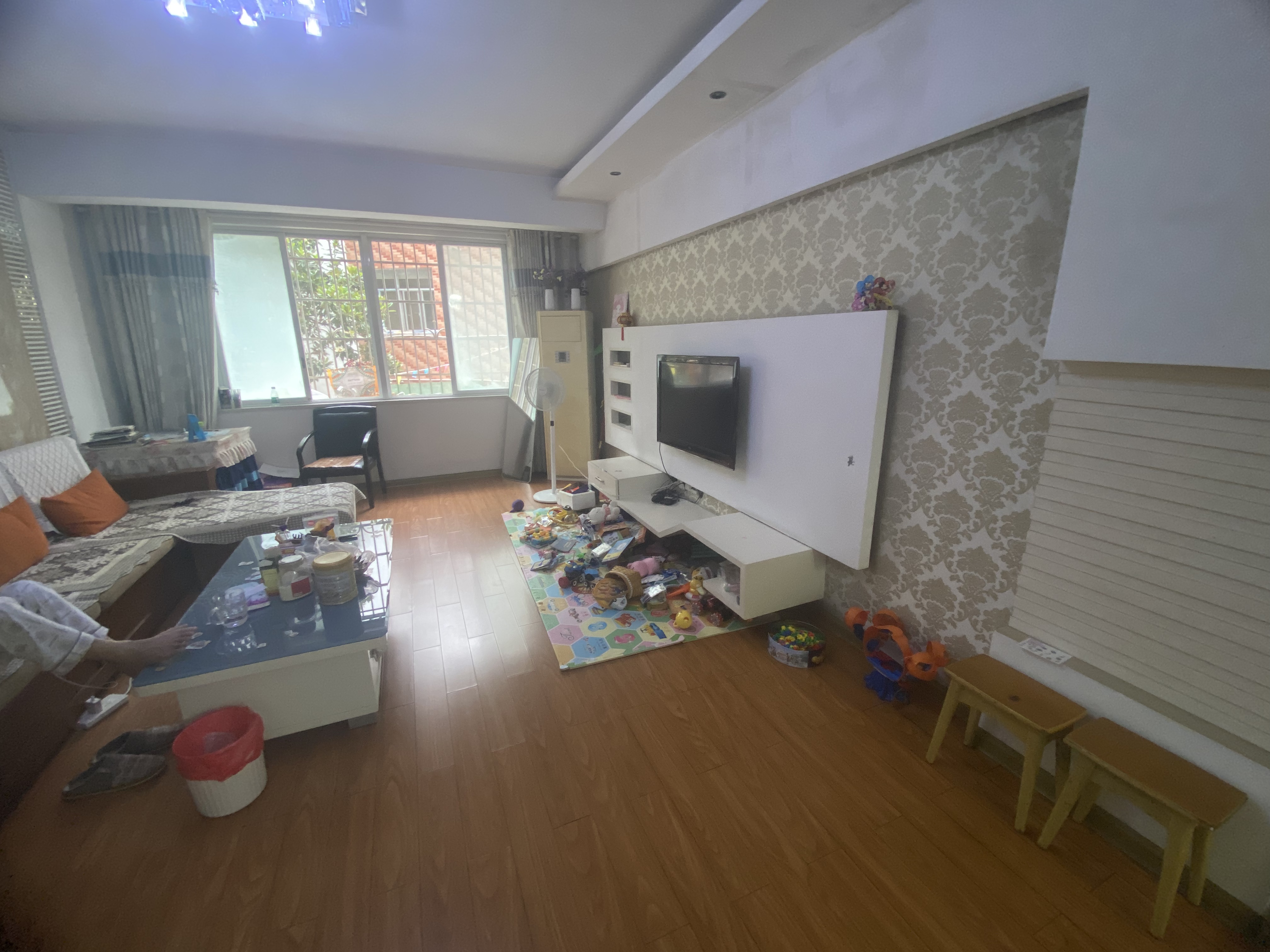 湘园小区 3室2厅2卫 52.0万 湘园小区 3室2厅2卫 52.0万室内图