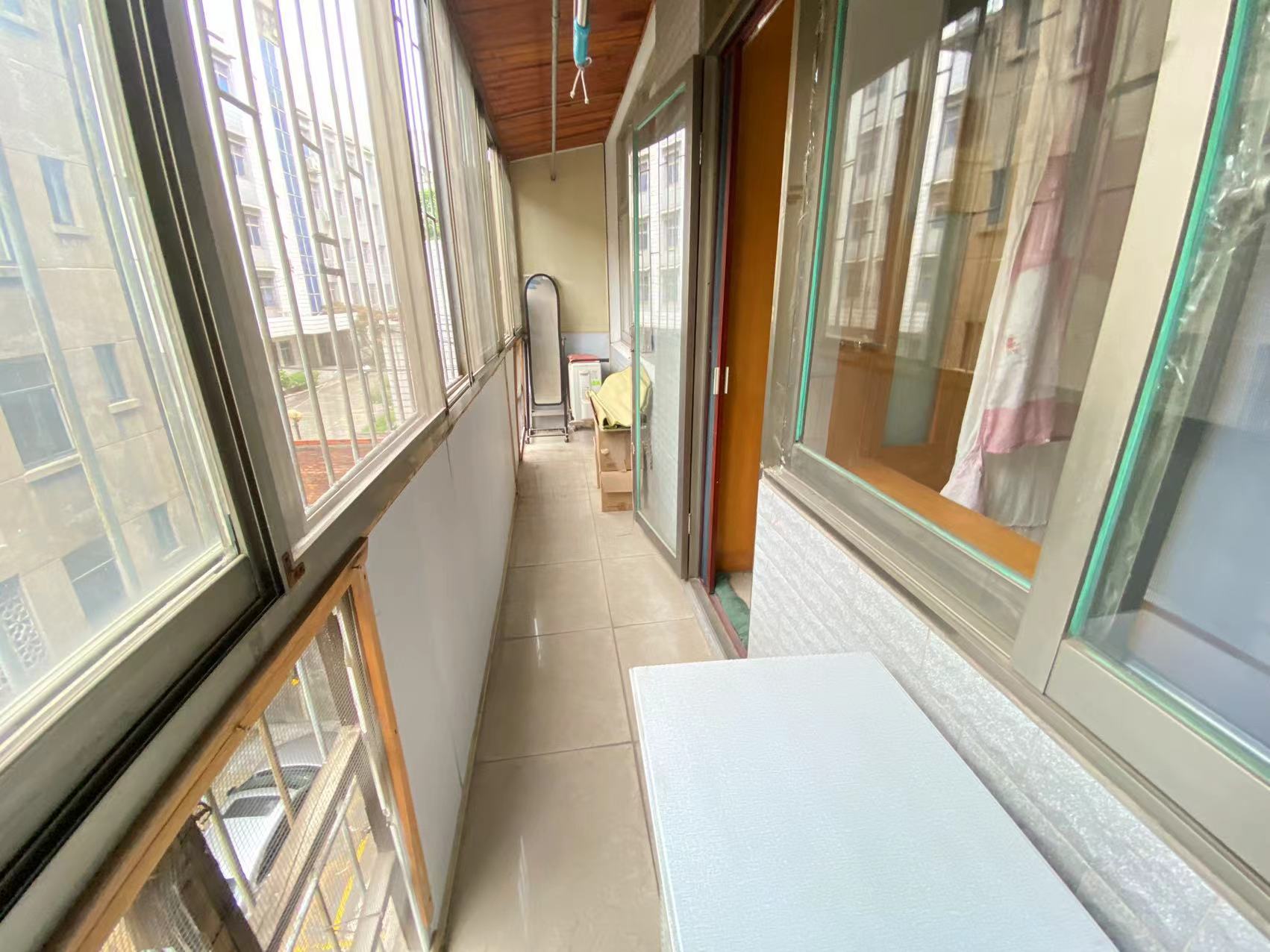 建设南路公安小区  3室2厅1卫   36.80万室内图