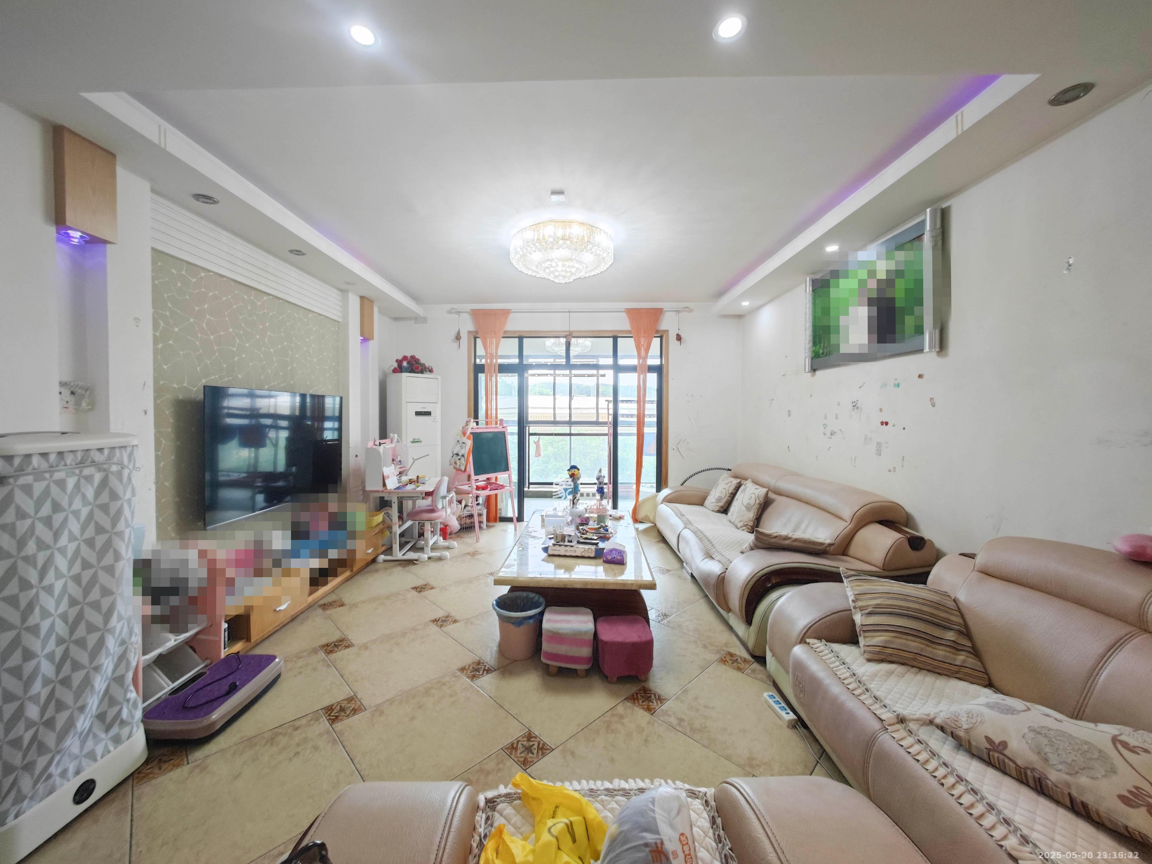 山水熙园 3室2厅2卫 2700.0元/月 山水熙园 3室2厅2卫 2700.0元/月室内图