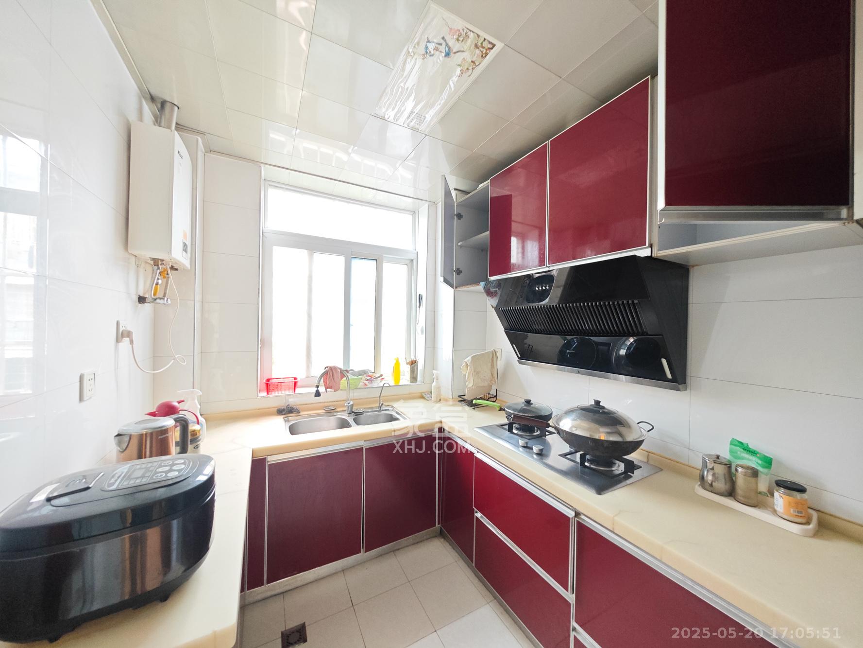 鄱阳小区 3室2厅1卫 52.8万 鄱阳小区 3室2厅1卫 52.8万其他